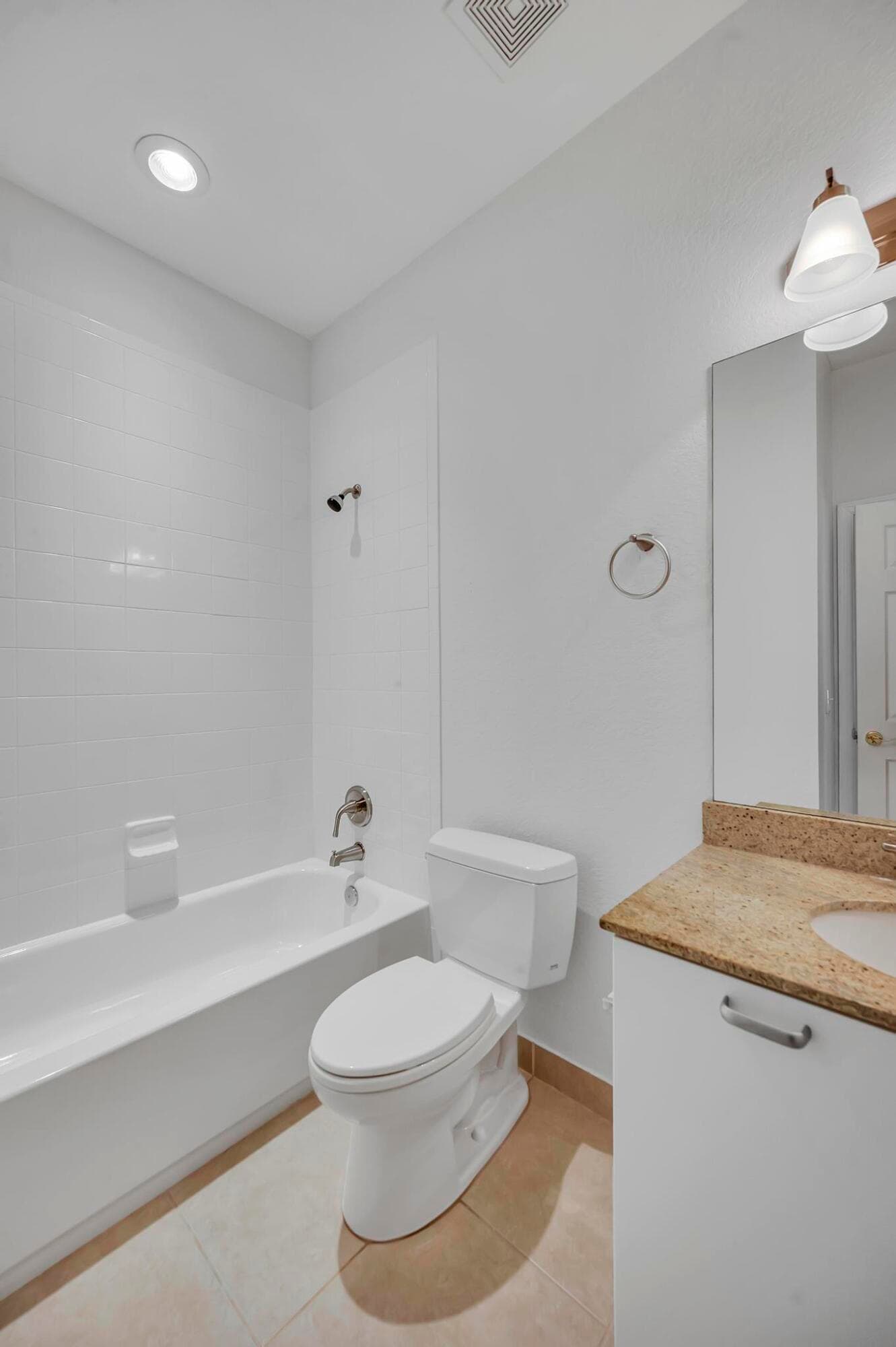 40 SE Sedona Circle 202, Stuart, FL 34994 — photo 14 of 37