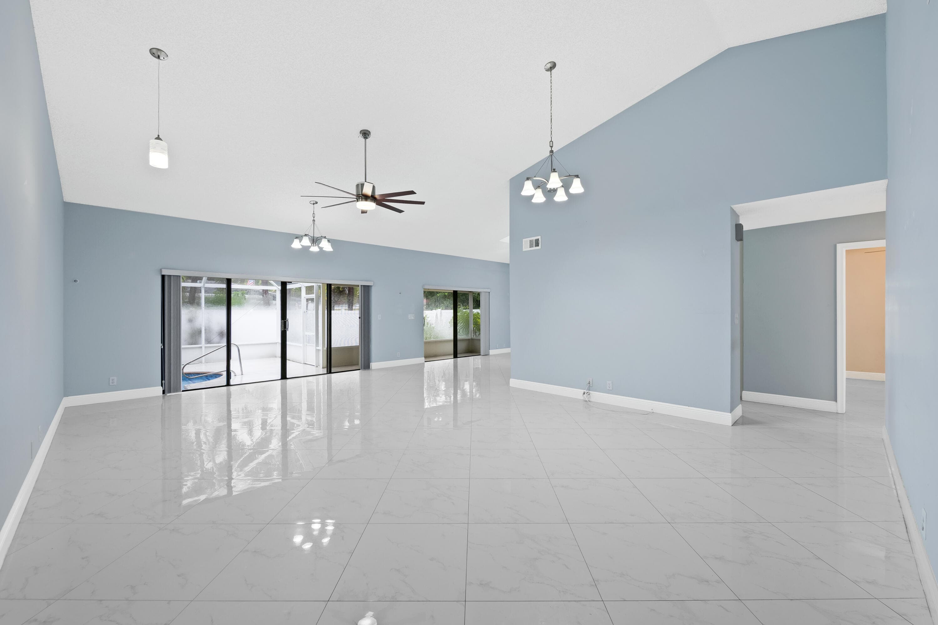 281 N Country Club Boulevard, Boca Raton, FL 33487 — photo 2 of 31