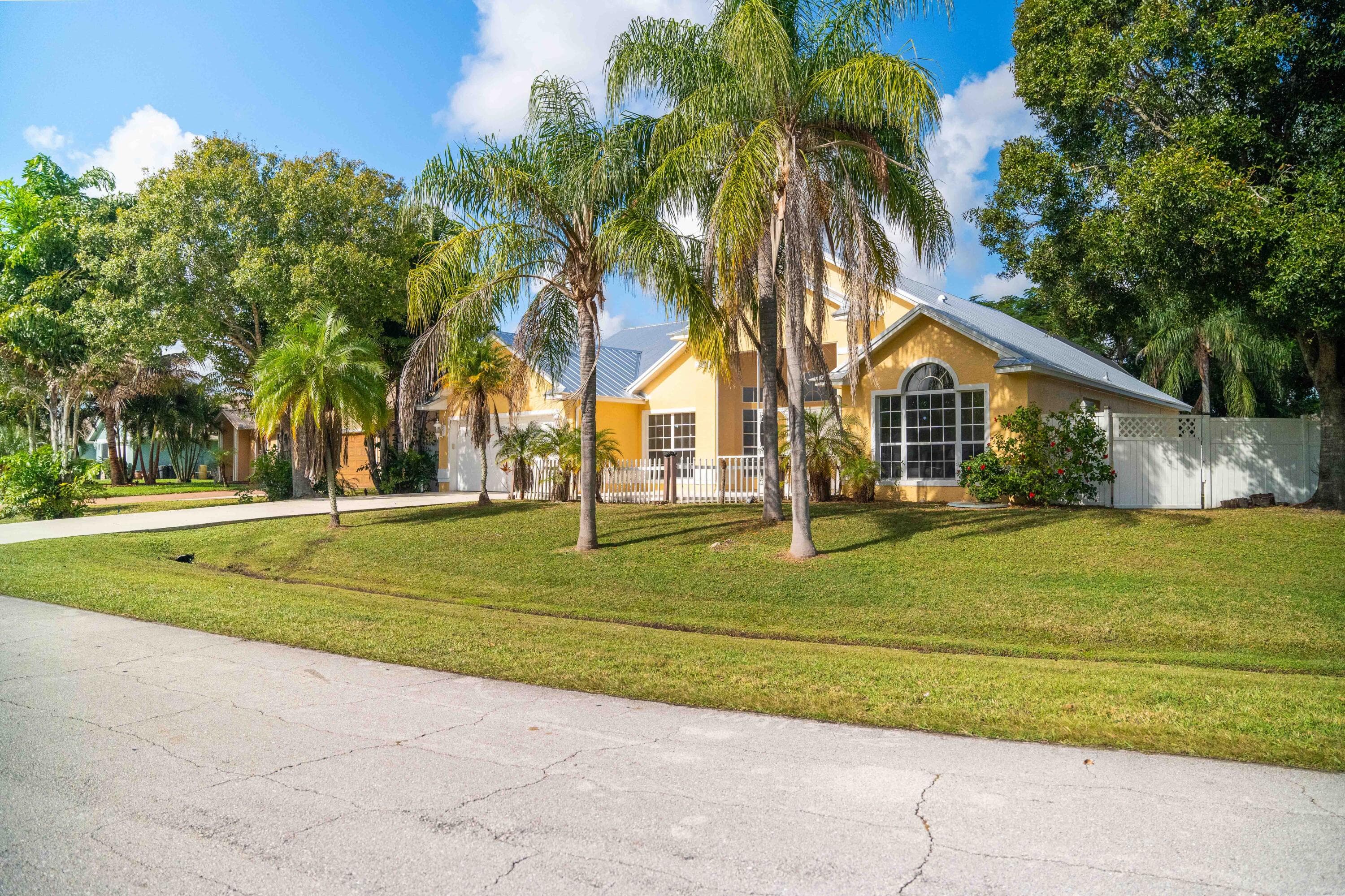 3502 SE Hyde Circle, Port St. Lucie, FL 34984 — photo 2 of 43