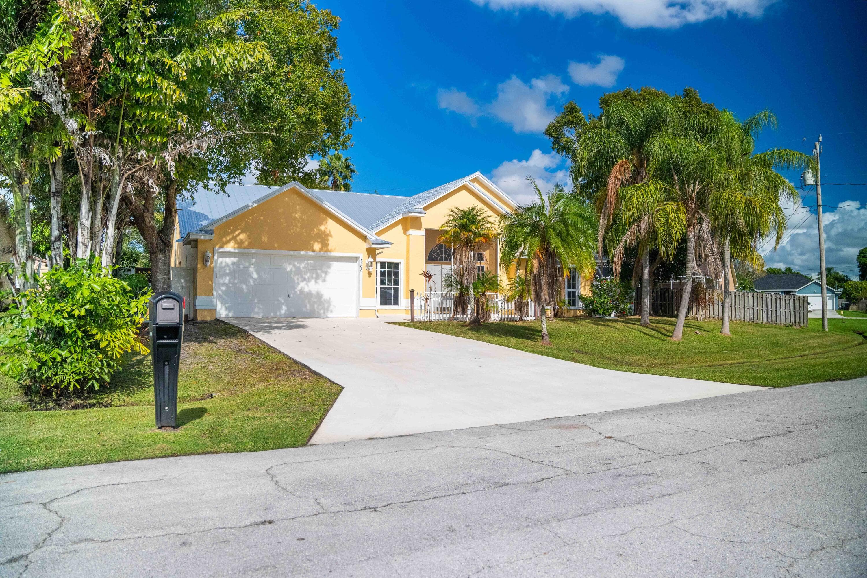 3502 SE Hyde Circle, Port St. Lucie, FL 34984 — photo 3 of 43