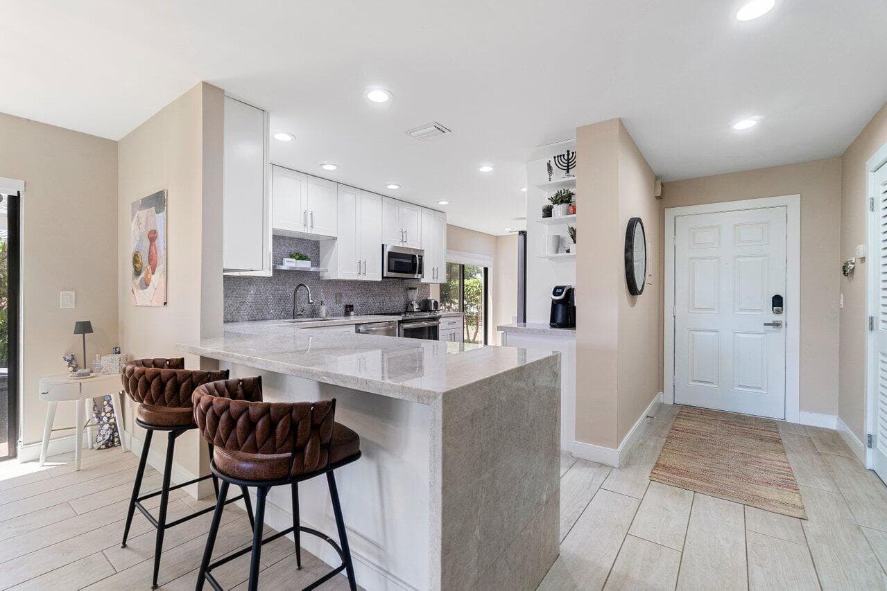 31 Westgate Lane 31c, Boynton Beach, FL 33436 — photo 4 of 59