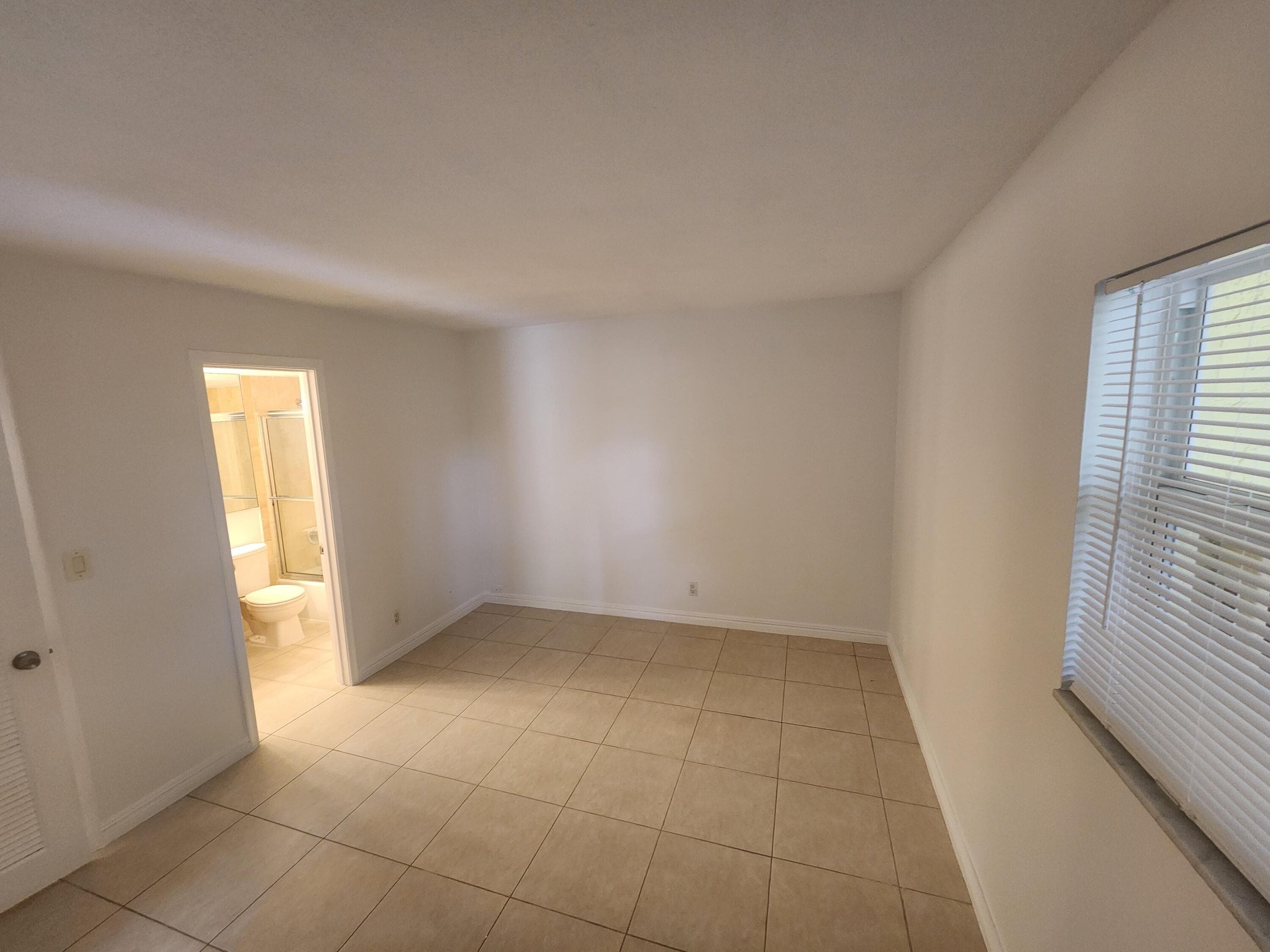 1125 NE 16th Place 105, Fort Lauderdale, FL 33305 — photo 15 of 20