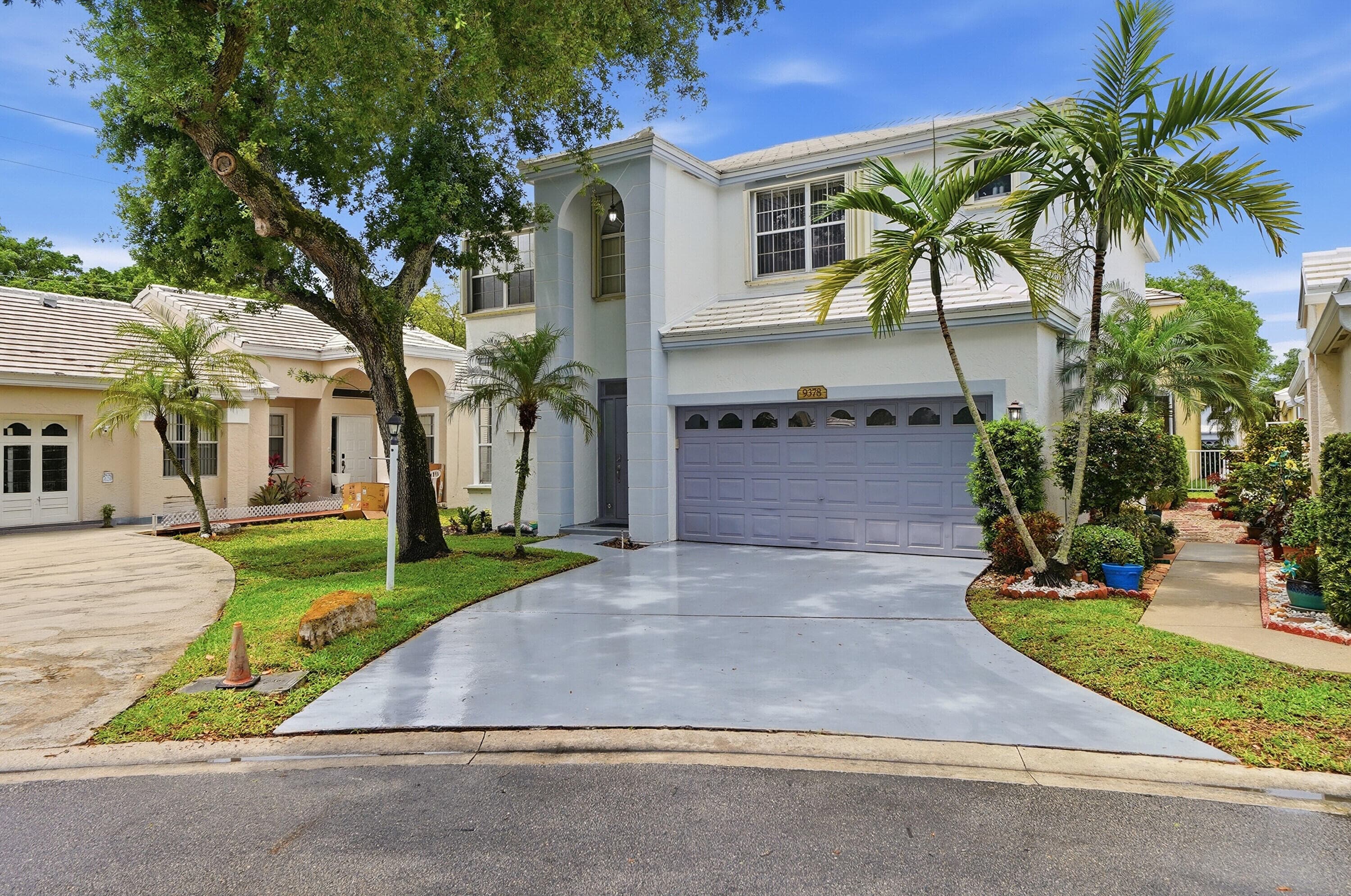 9378 NW 8th Circle, Plantation, FL 33324 — photo 1 of 36