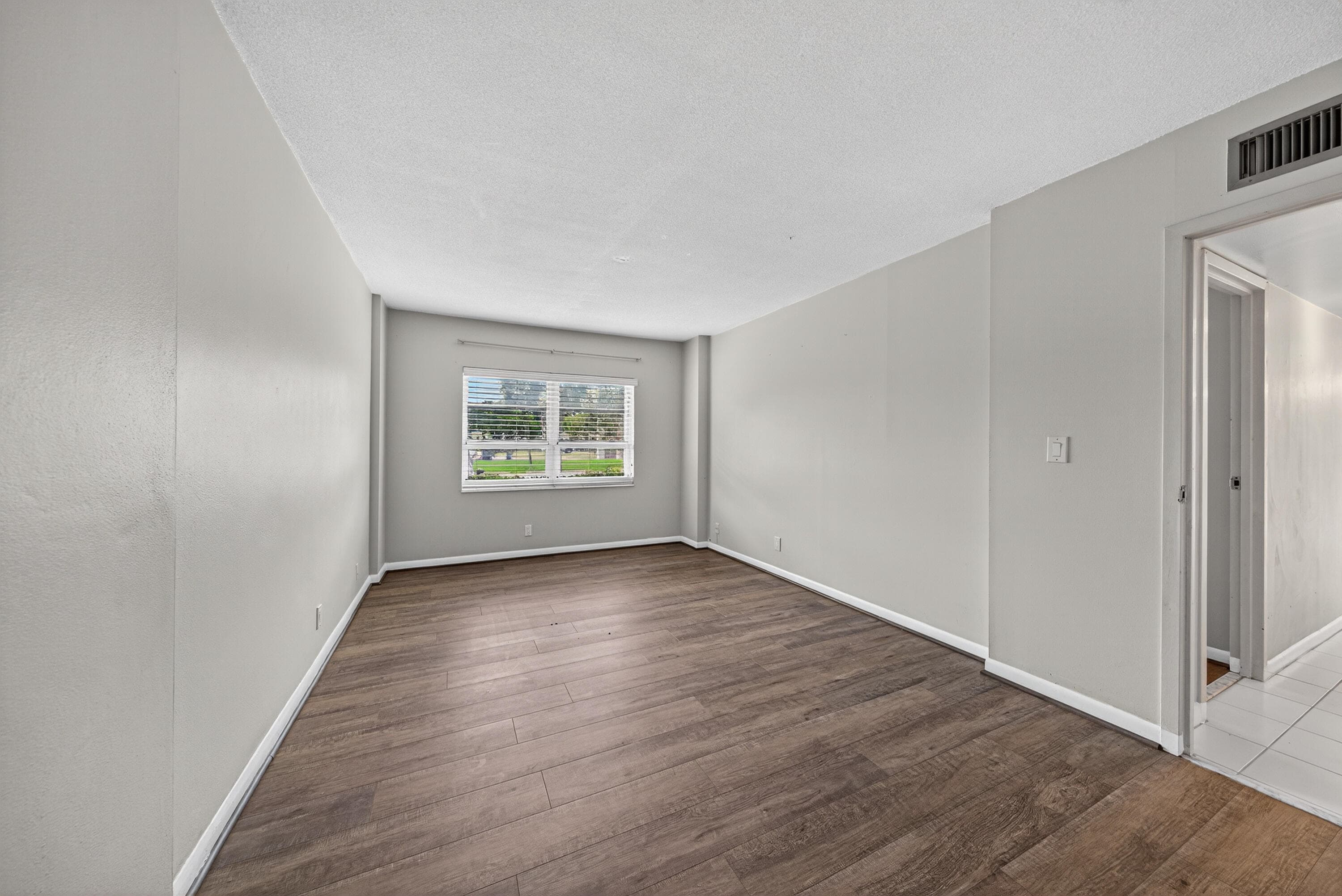 1831 NE 38th Street 108, Oakland Park, FL 33308 — photo 25 of 38