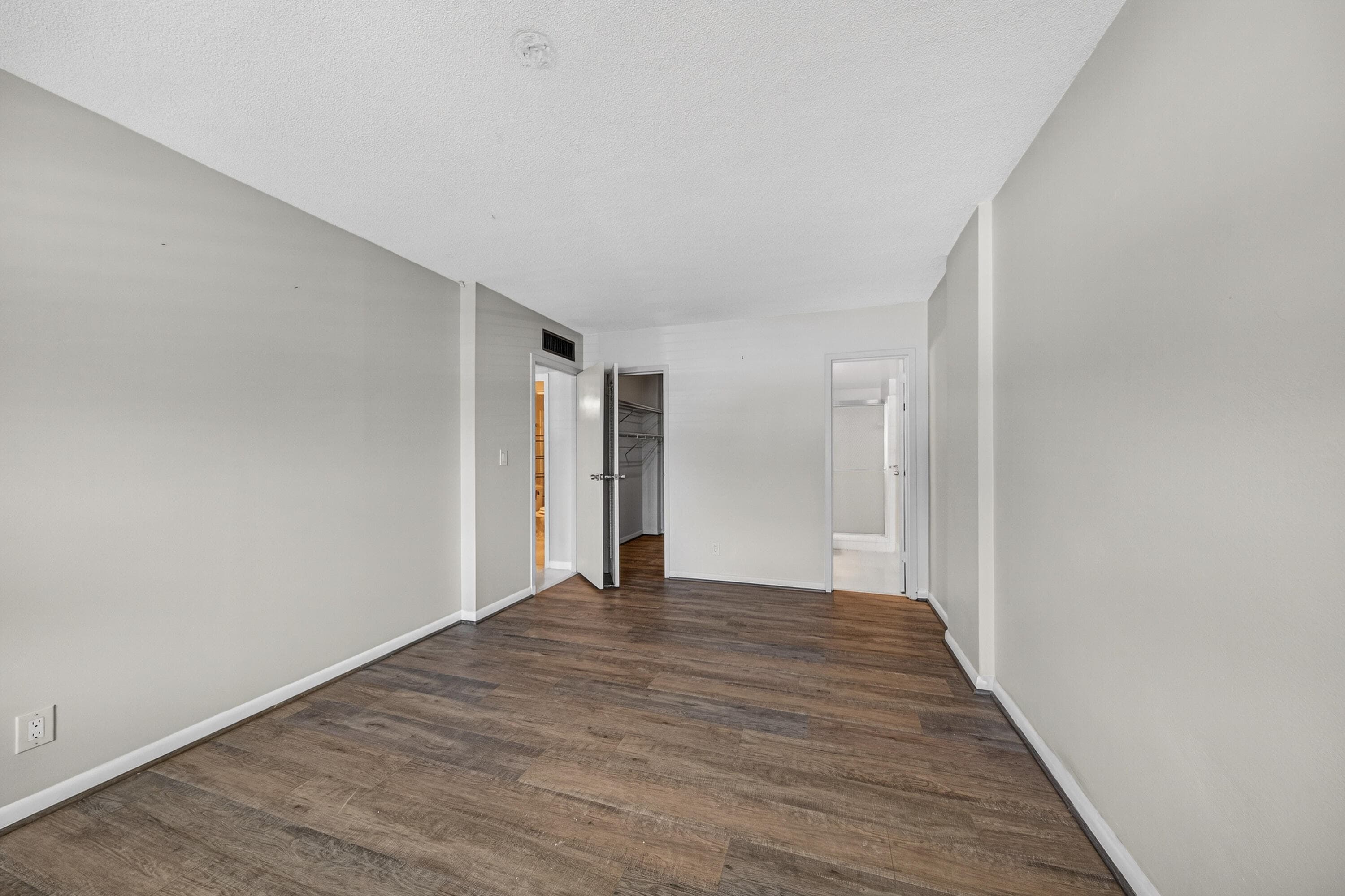 1831 NE 38th Street 108, Oakland Park, FL 33308 — photo 27 of 38