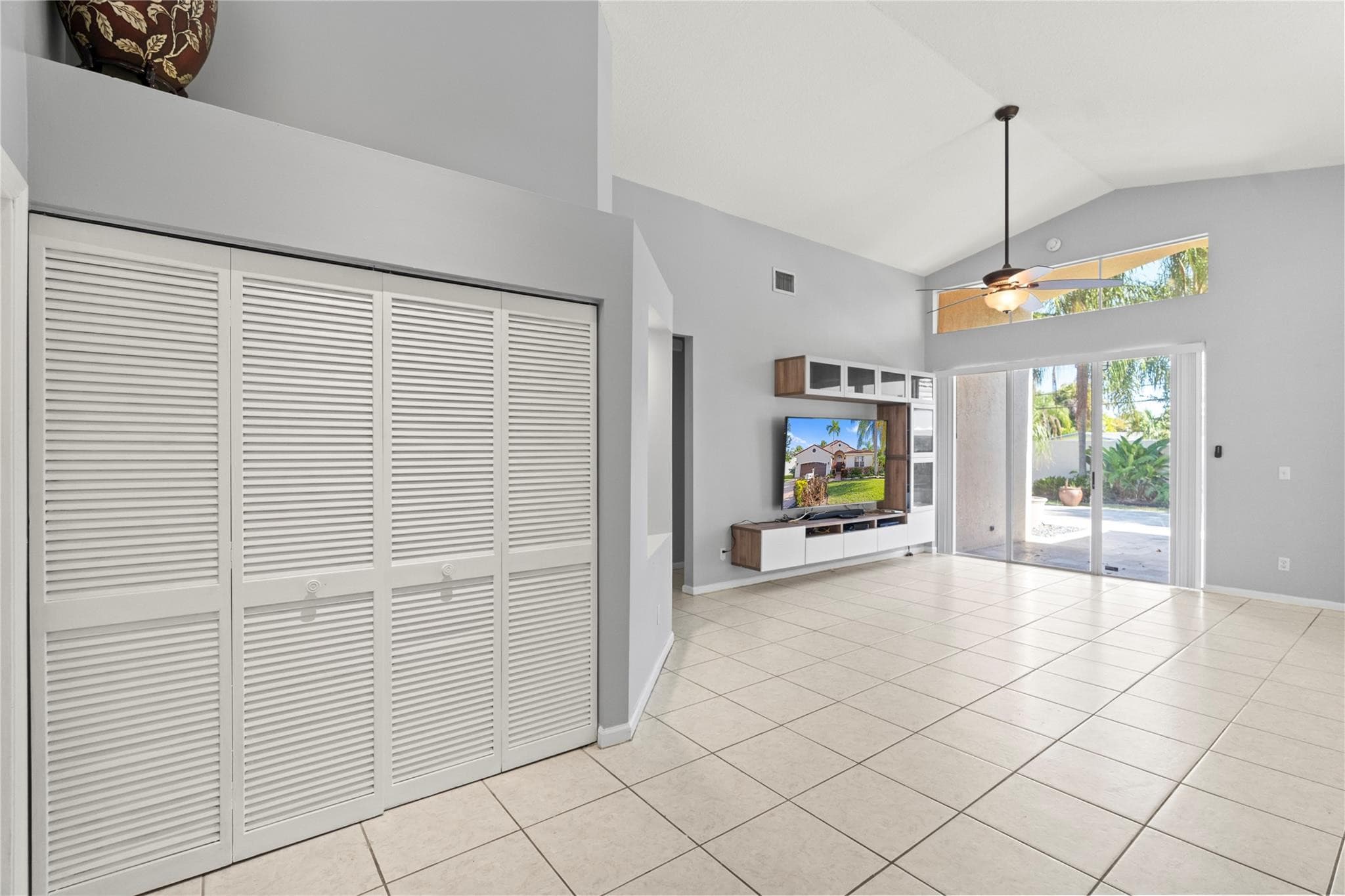 3222 NW 22nd Avenue, Oakland Park, FL 33309 — photo 5 of 72