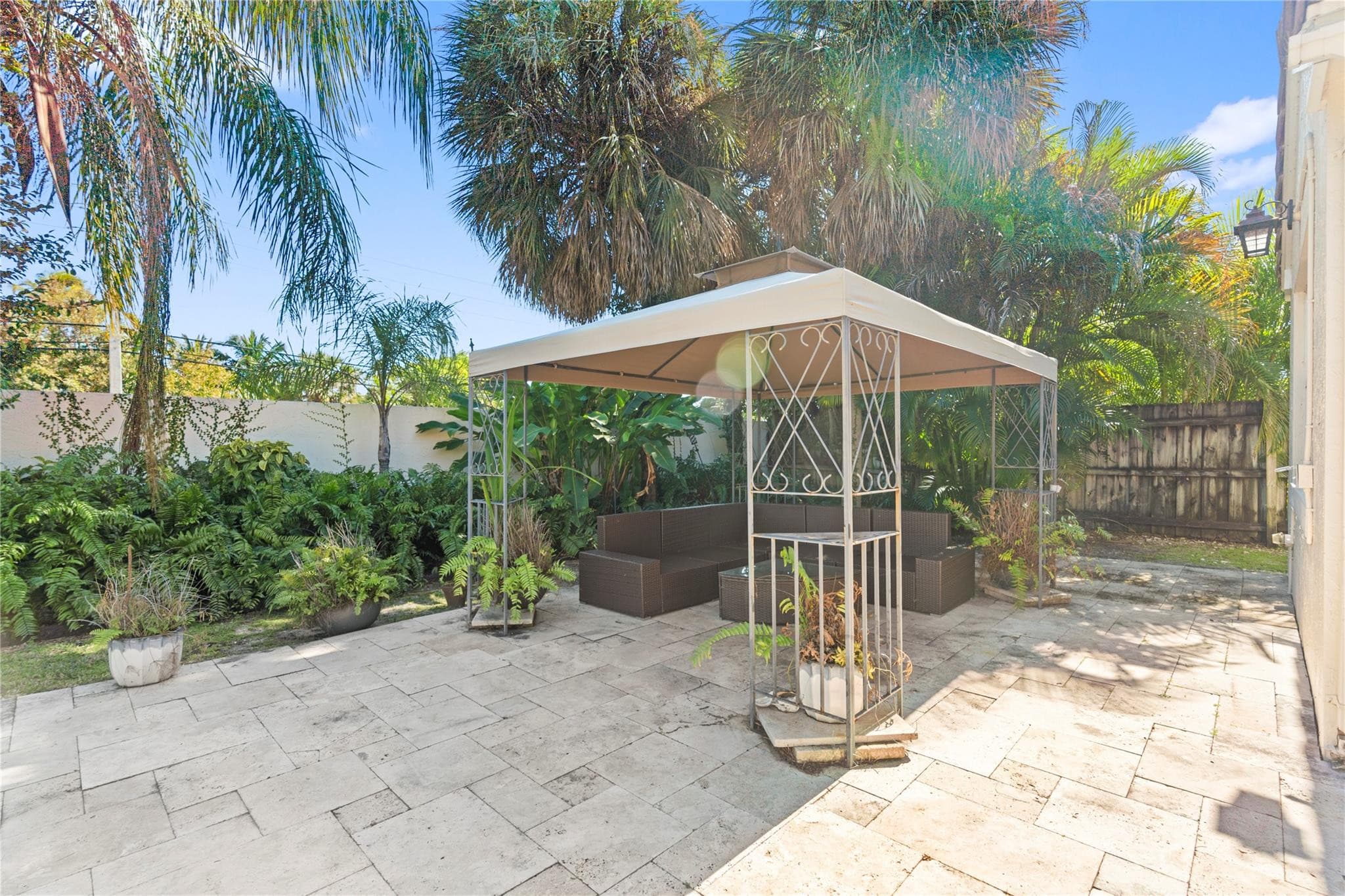 3222 NW 22nd Avenue, Oakland Park, FL 33309 — photo 26 of 72