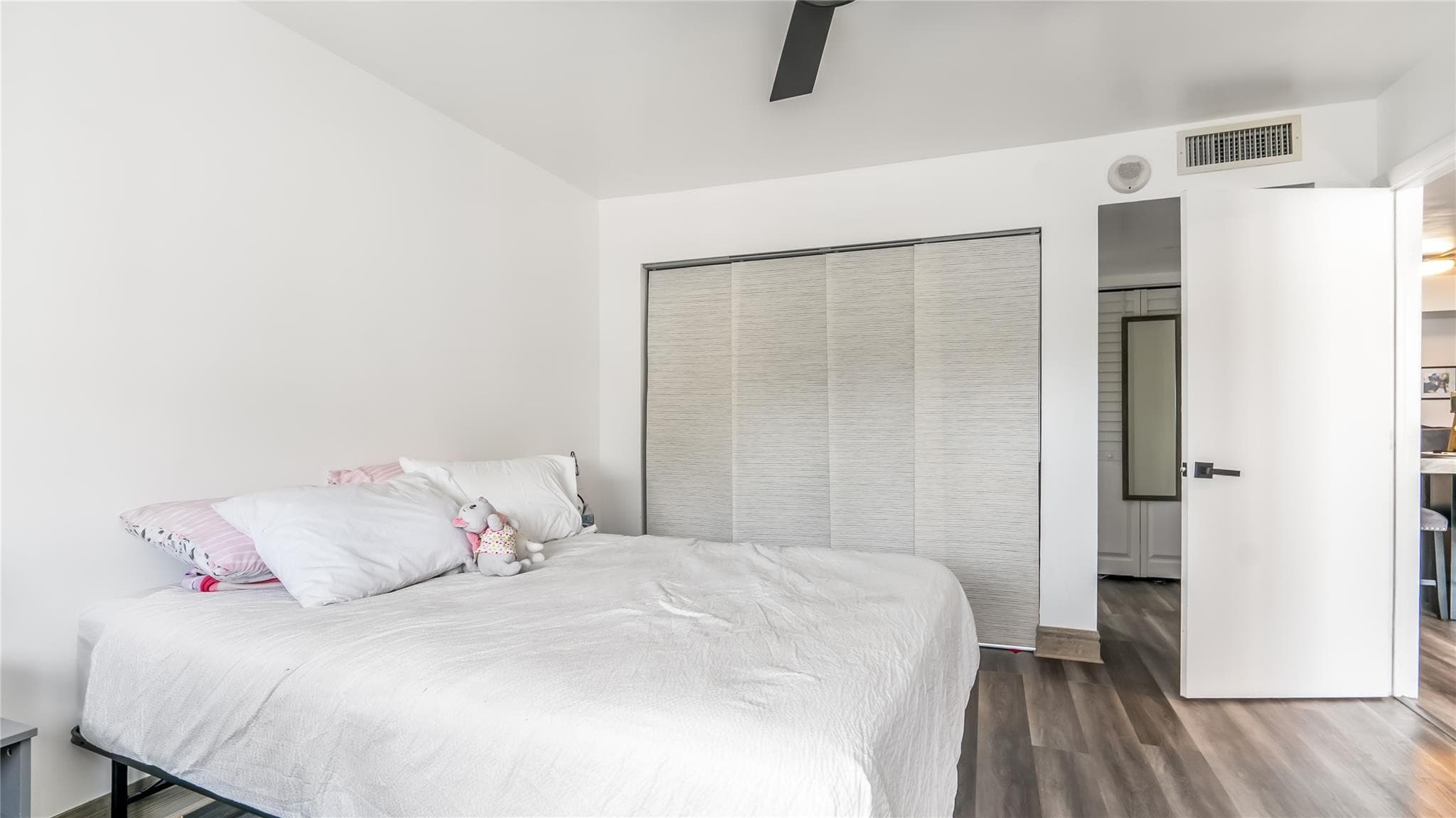 1833 S Ocean Drive 1608, Hallandale Beach, FL 33009 — photo 16 of 32