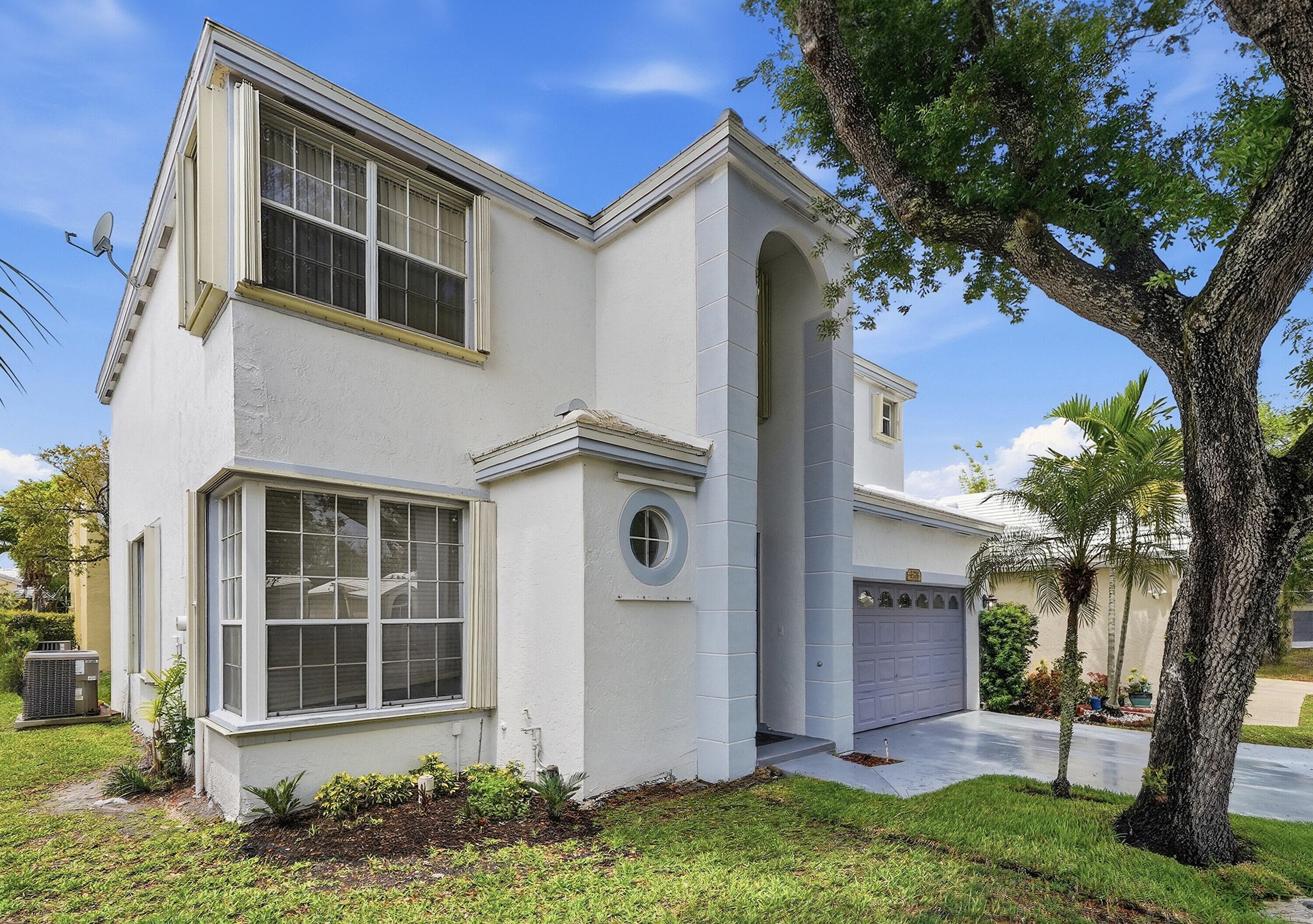 9378 NW 8th Circle, Plantation, FL 33324 — photo 2 of 36