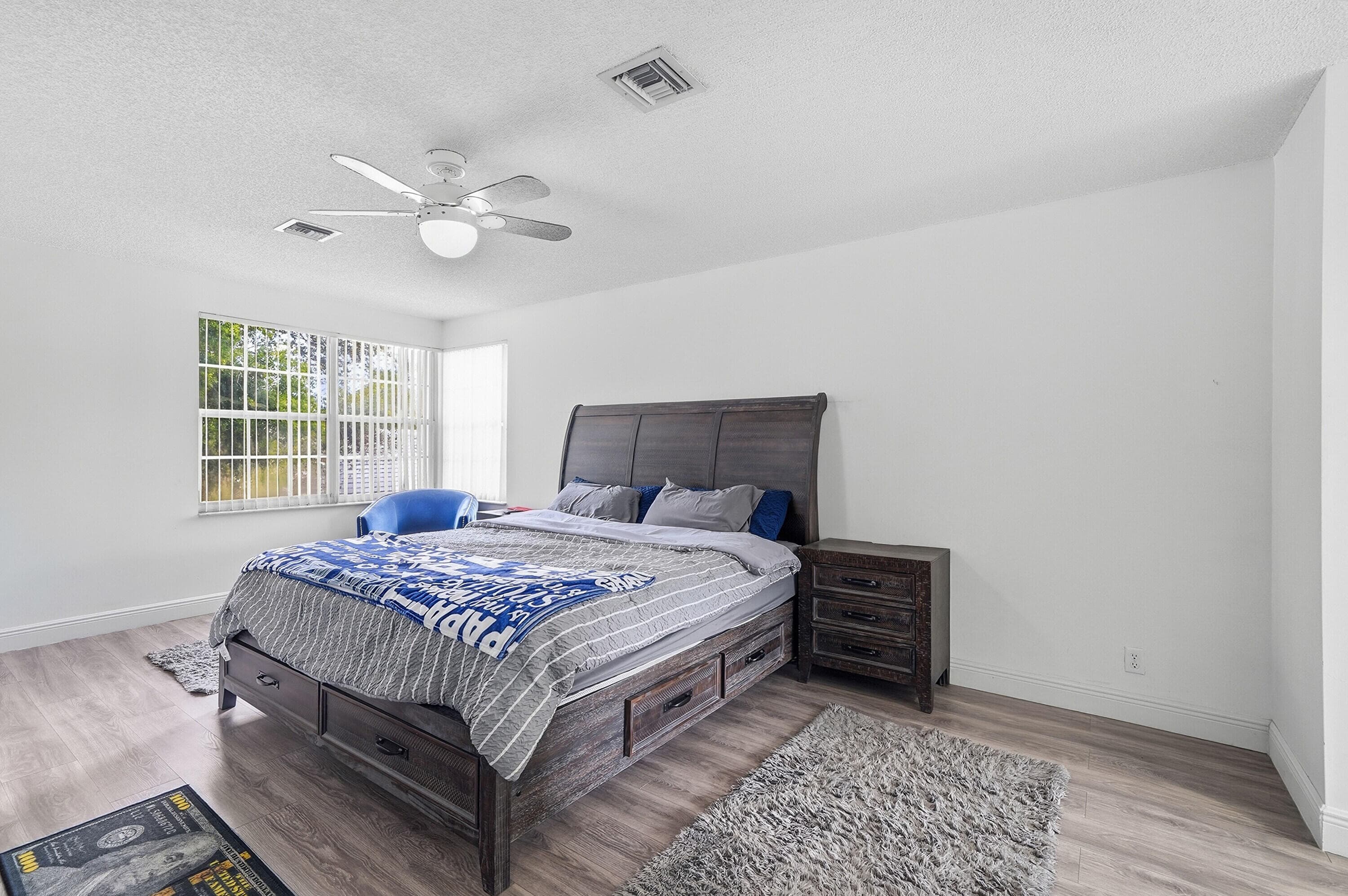 9378 NW 8th Circle, Plantation, FL 33324 — photo 19 of 36