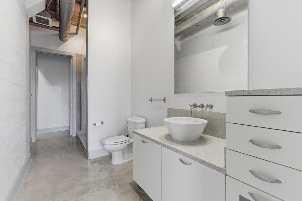 425 N Andrews Avenue 202, Fort Lauderdale, FL 33301 — photo 15 of 42