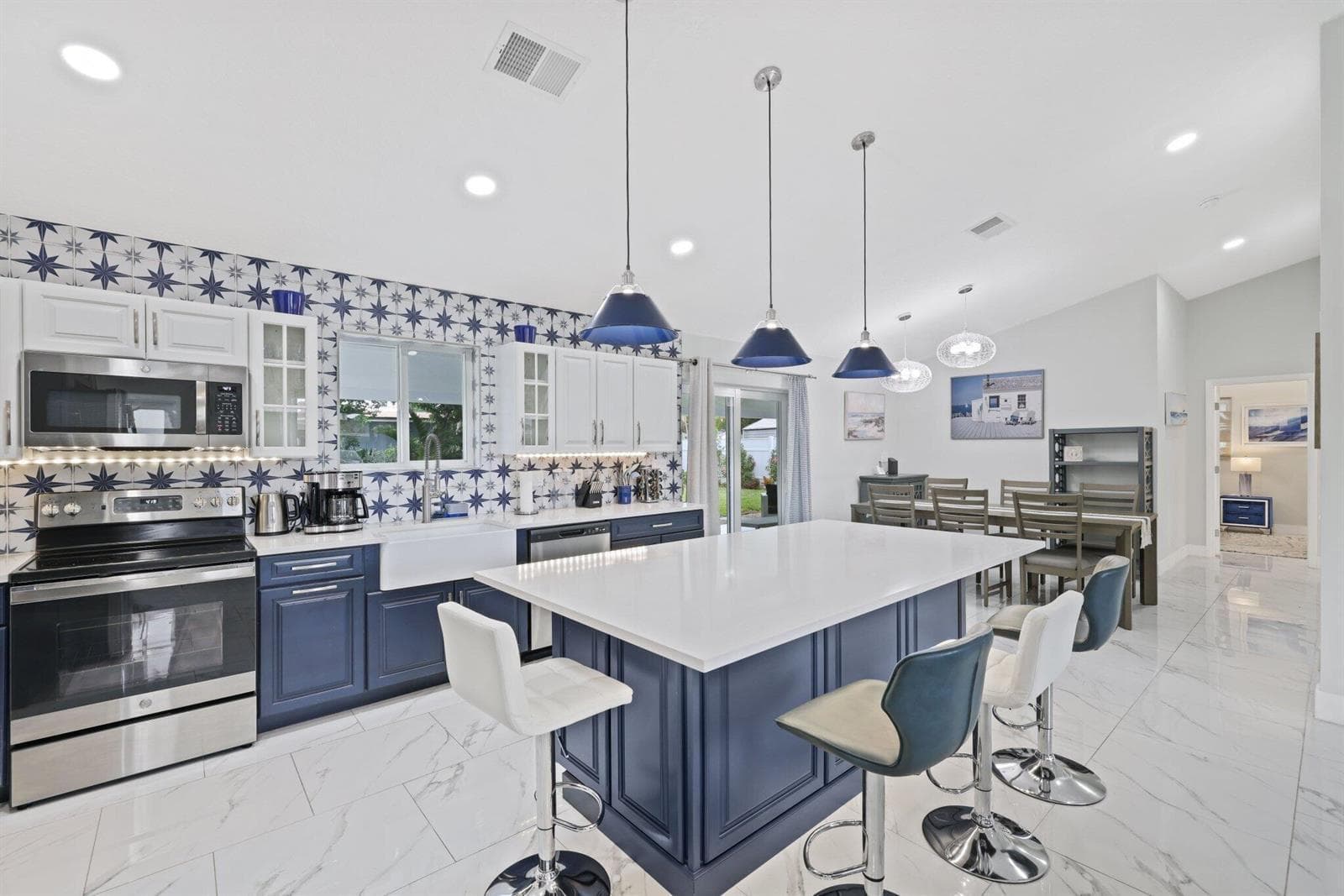 510 NE 38th Street, Deerfield Beach, FL 33064 — photo 13 of 44