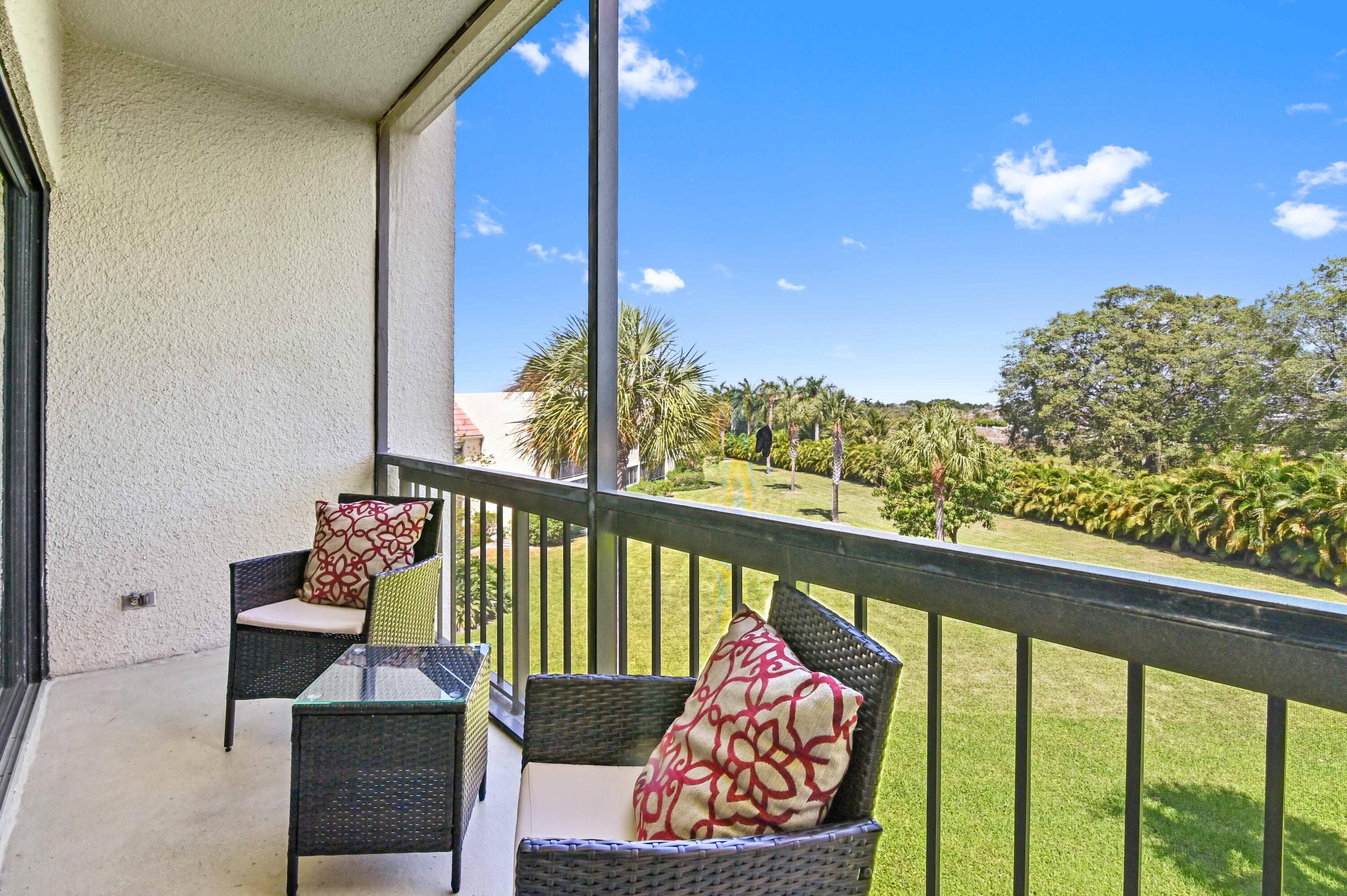 2500 Presidential Way 302, West Palm Beach, FL 33401 — photo 2 of 21
