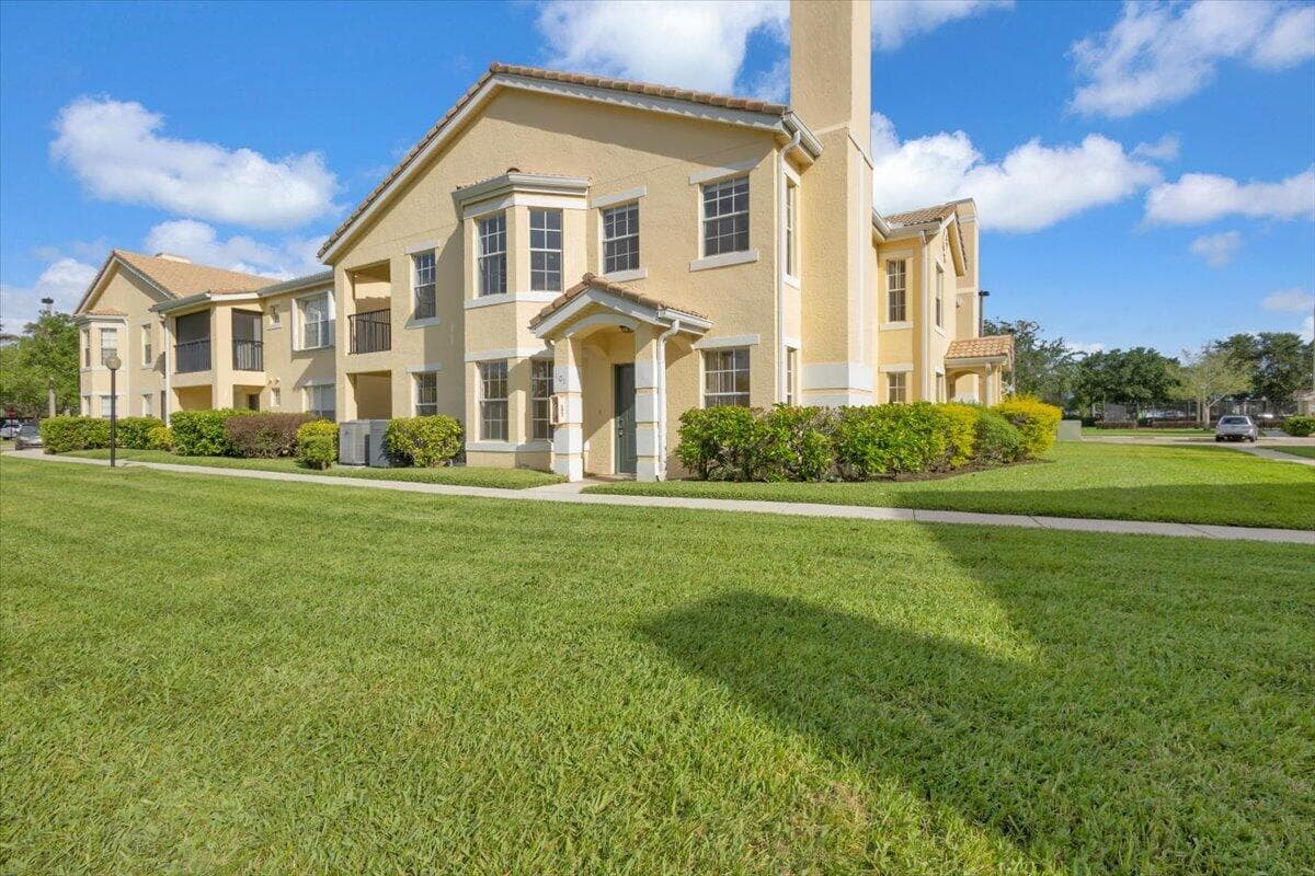120 SW Peacock Boulevard 11-101, Port St. Lucie, FL 34986 — photo 1 of 58