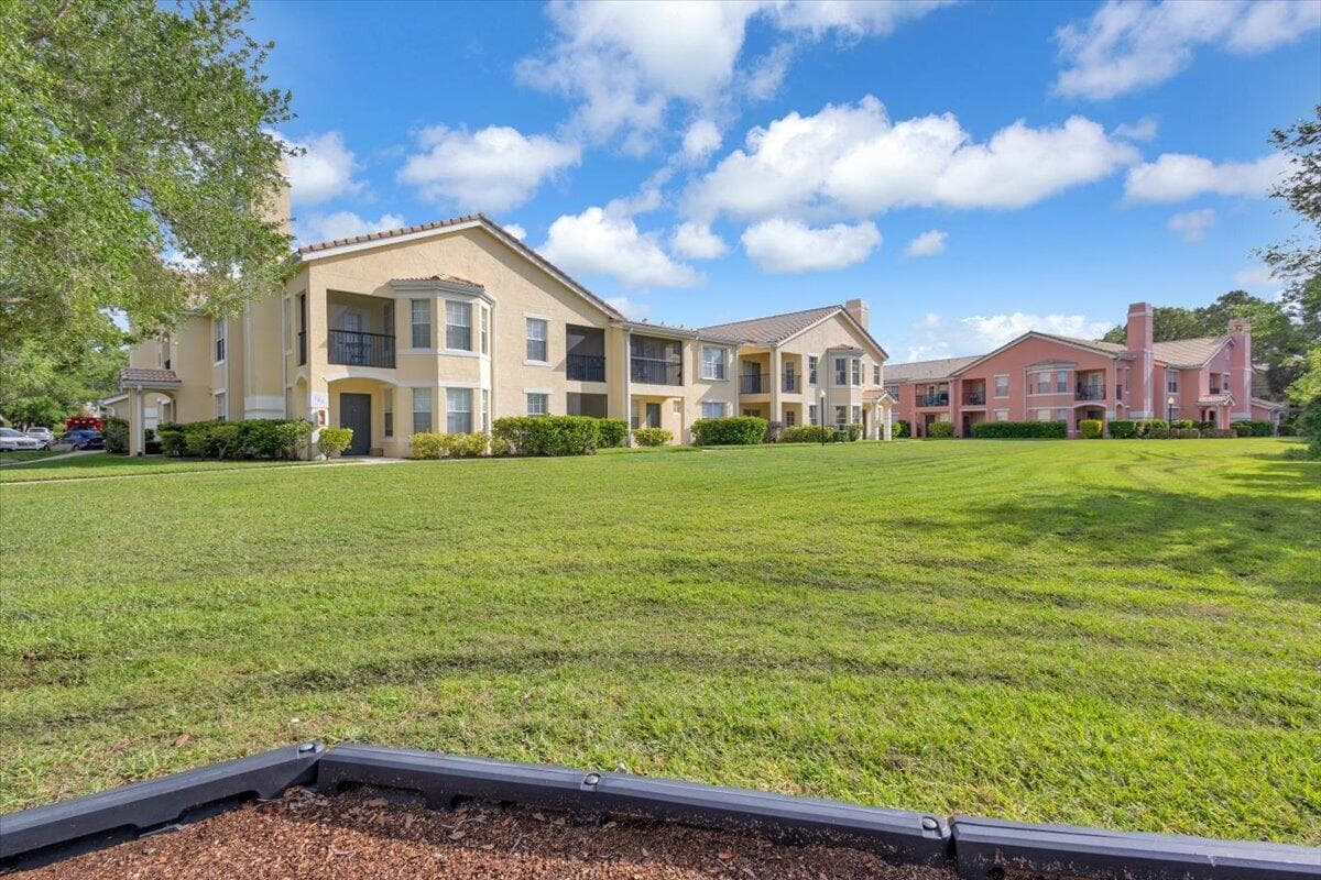 120 SW Peacock Boulevard 11-101, Port St. Lucie, FL 34986 — photo 2 of 58