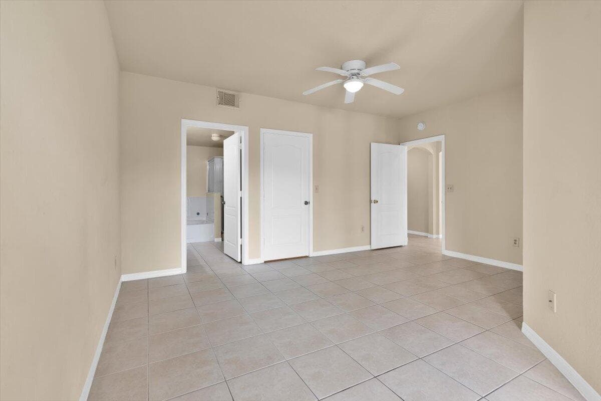 120 SW Peacock Boulevard 11-101, Port St. Lucie, FL 34986 — photo 26 of 58