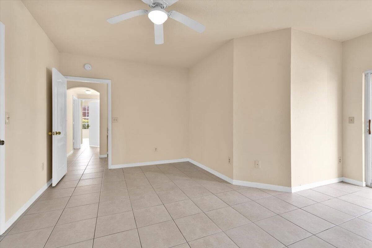 120 SW Peacock Boulevard 11-101, Port St. Lucie, FL 34986 — photo 32 of 58