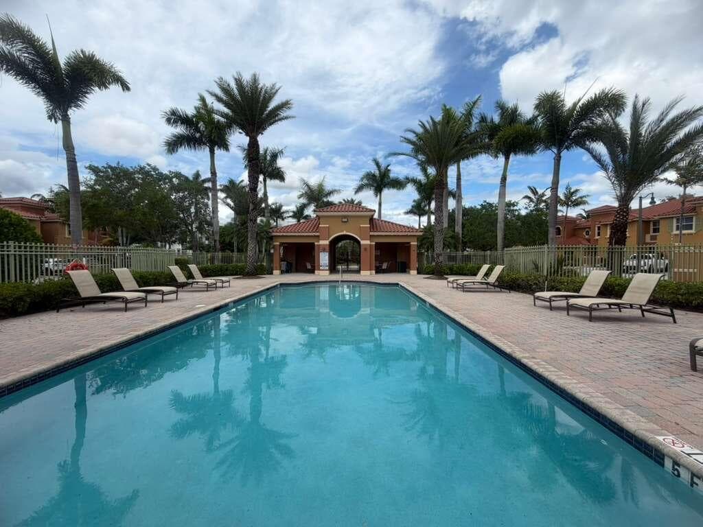 14363 SW 11th Street 2603, Pembroke Pines, FL 33027 — photo 37 of 45