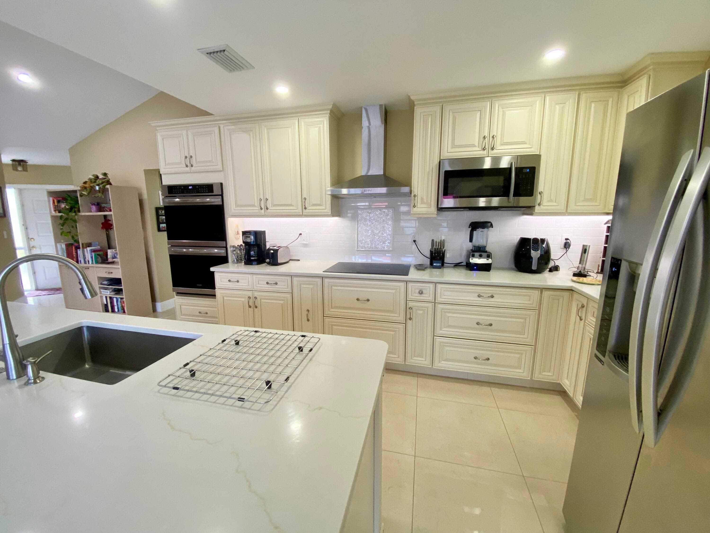 1127 E Seminole Avenue 13d, Jupiter, FL 33477 — photo 3 of 20