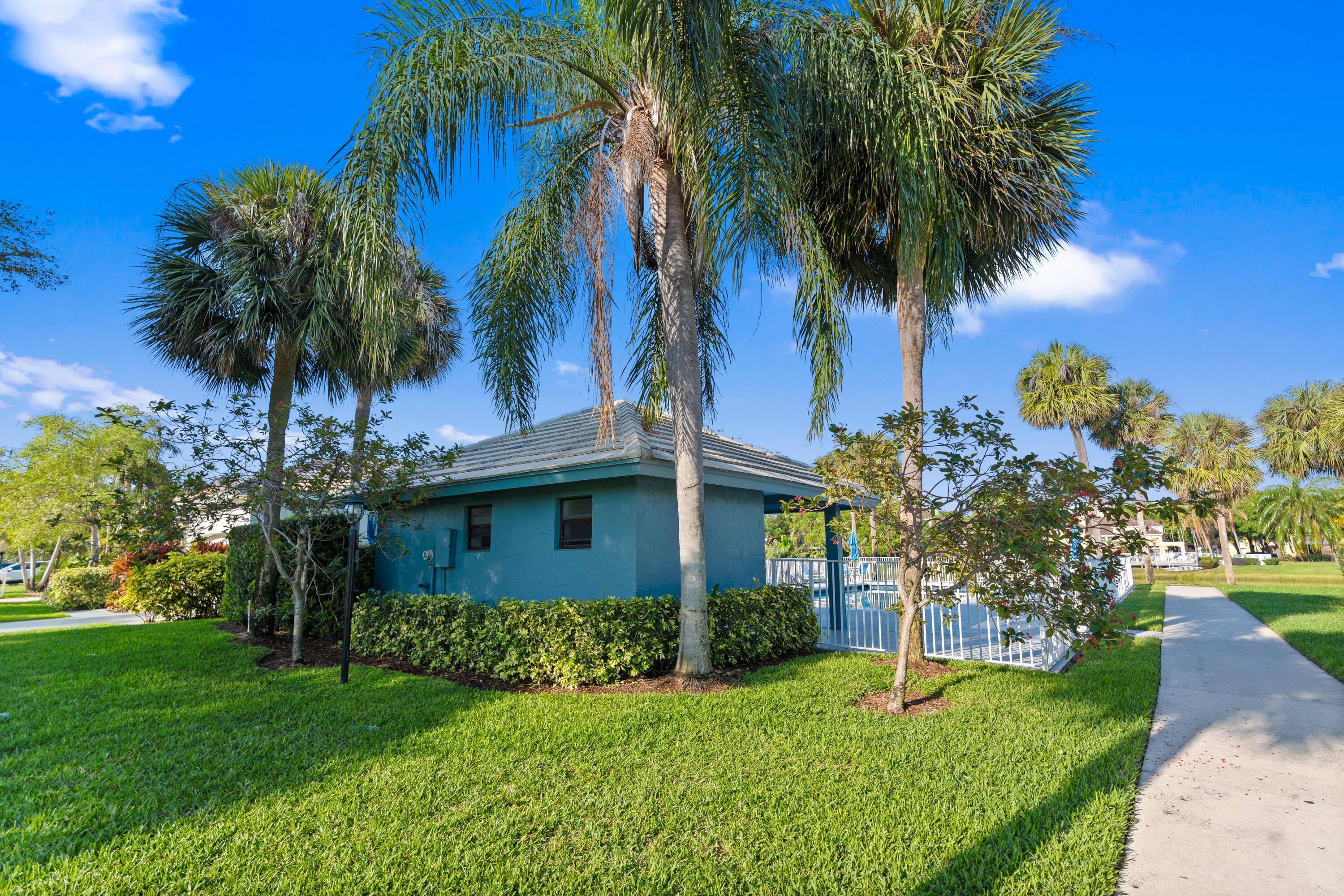 3222 NW 22nd Avenue, Oakland Park, FL 33309 — photo 53 of 72