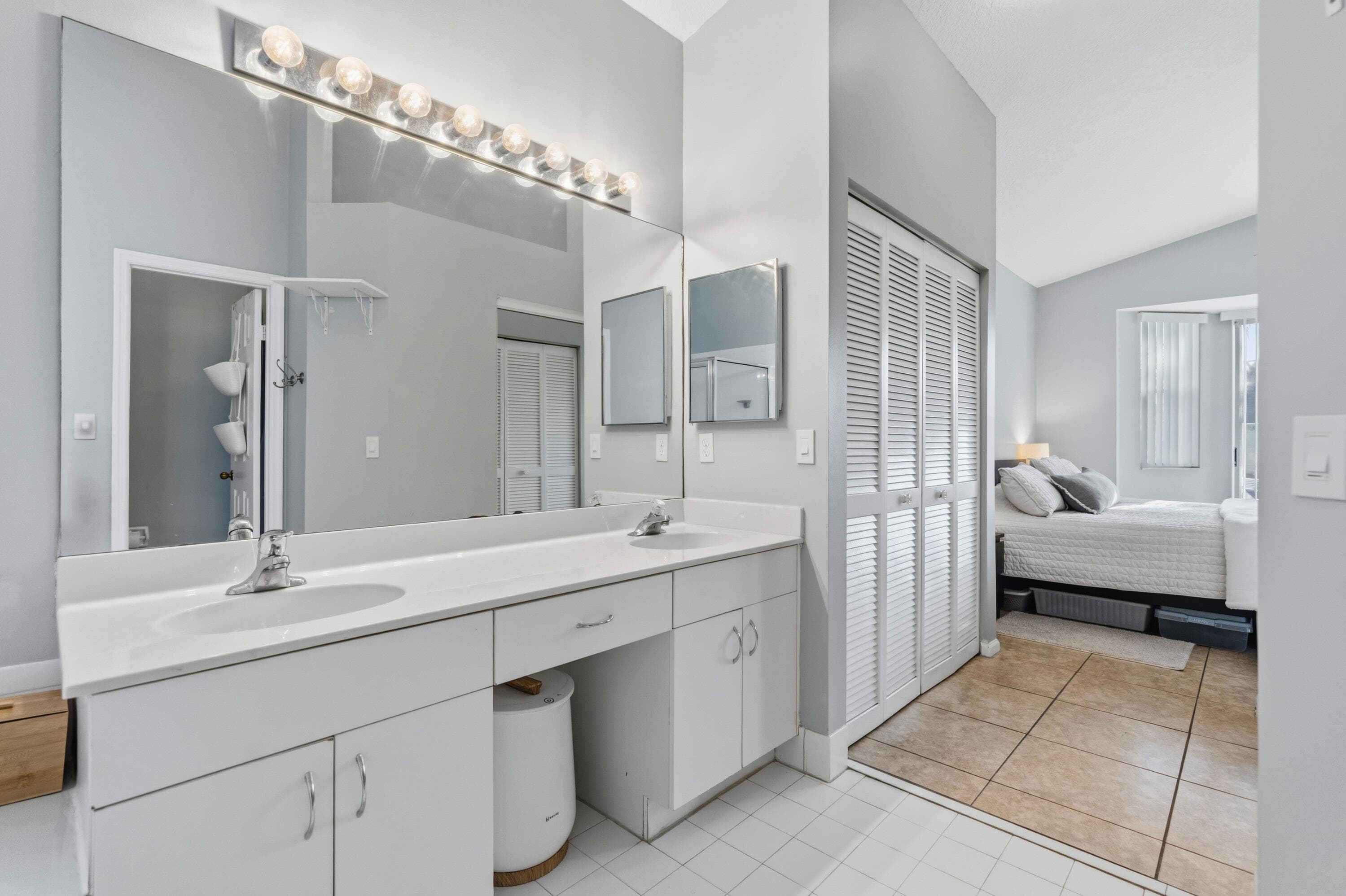 3222 NW 22nd Avenue, Oakland Park, FL 33309 — photo 59 of 72