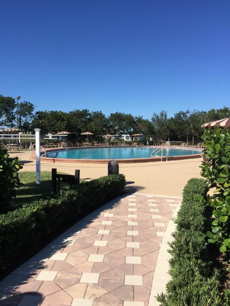 96 Hastings F, West Palm Beach, FL 33417 — photo 28 of 32