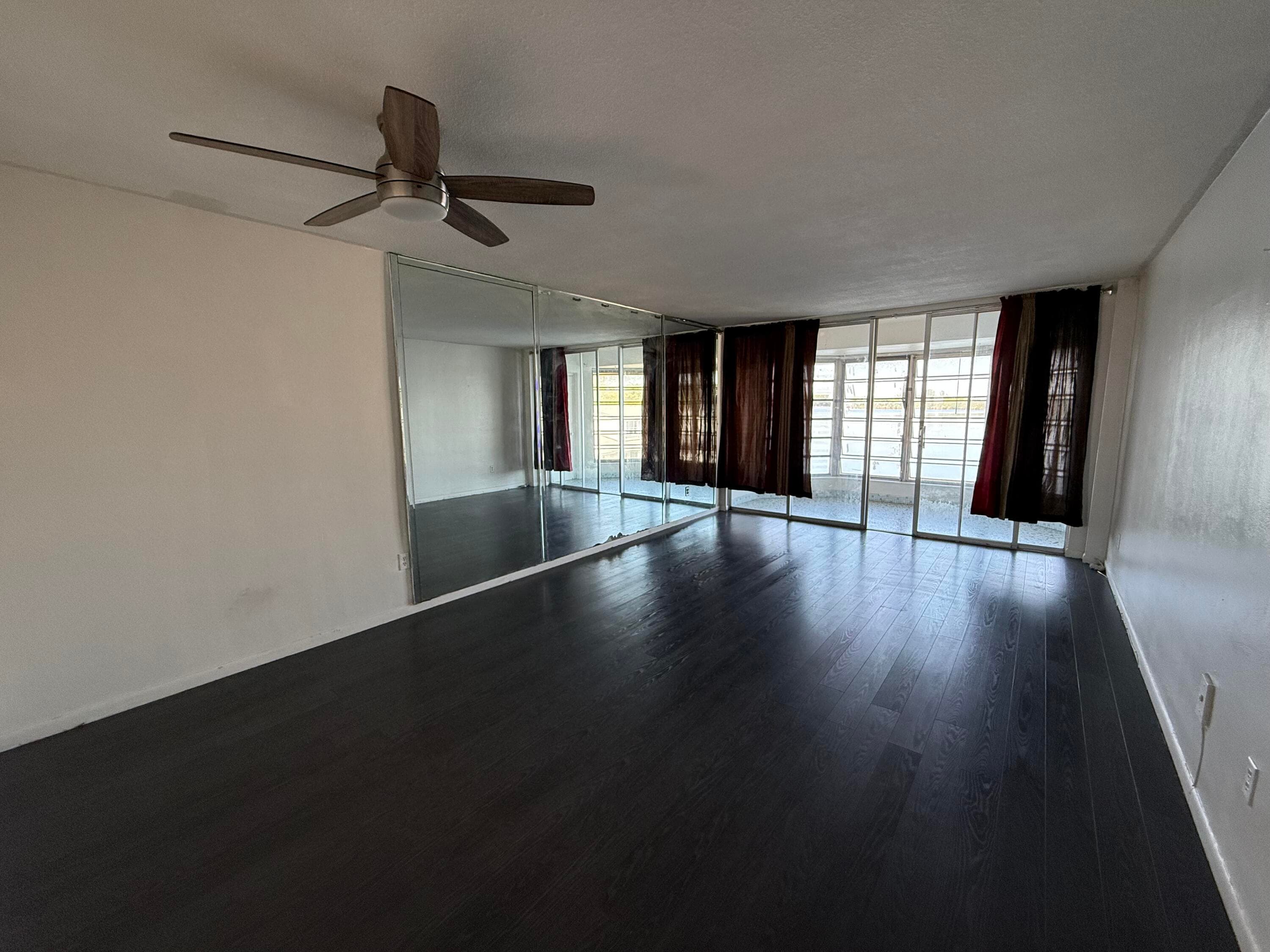 1300 NE 191st Street A305, Miami, FL 33179 — photo 3 of 4