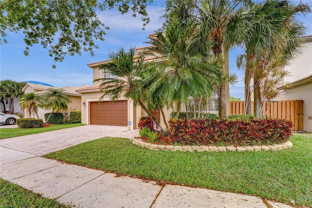 16763 NW 13th Street, Pembroke Pines, FL 33028 — photo 2 of 36
