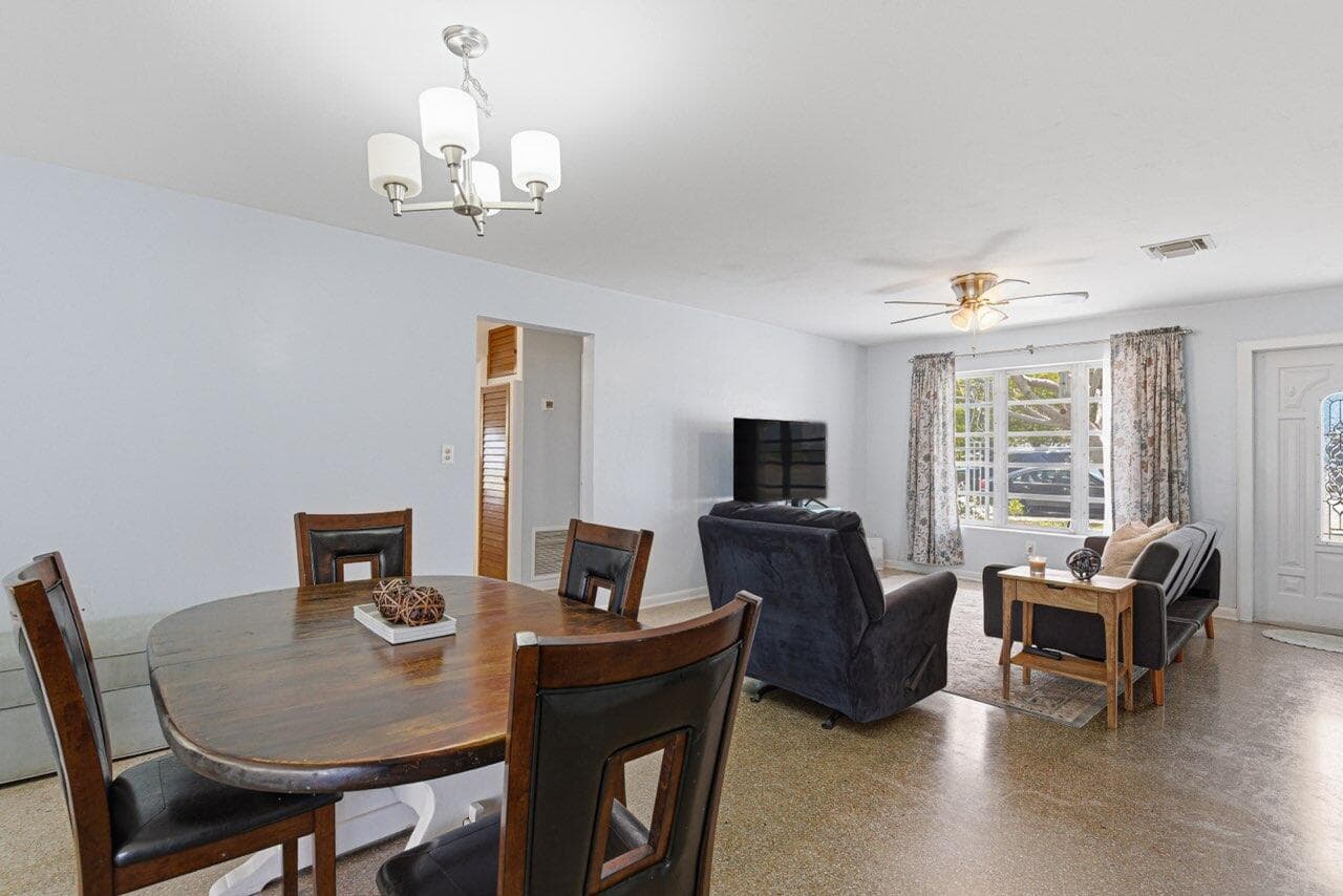 528 N A Street, Lake Worth Beach, FL 33460 — photo 11 of 29