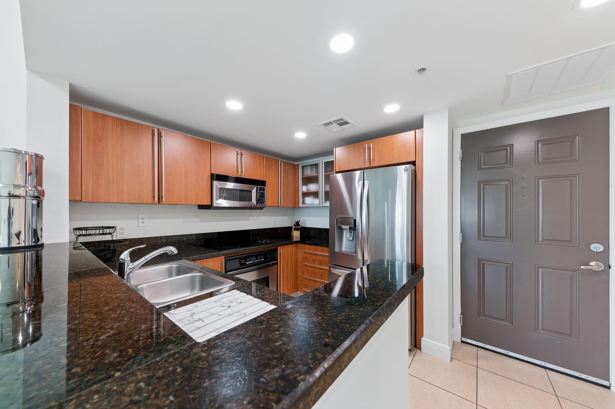 610 Clematis Street 811, West Palm Beach, FL 33401 — photo 5 of 22