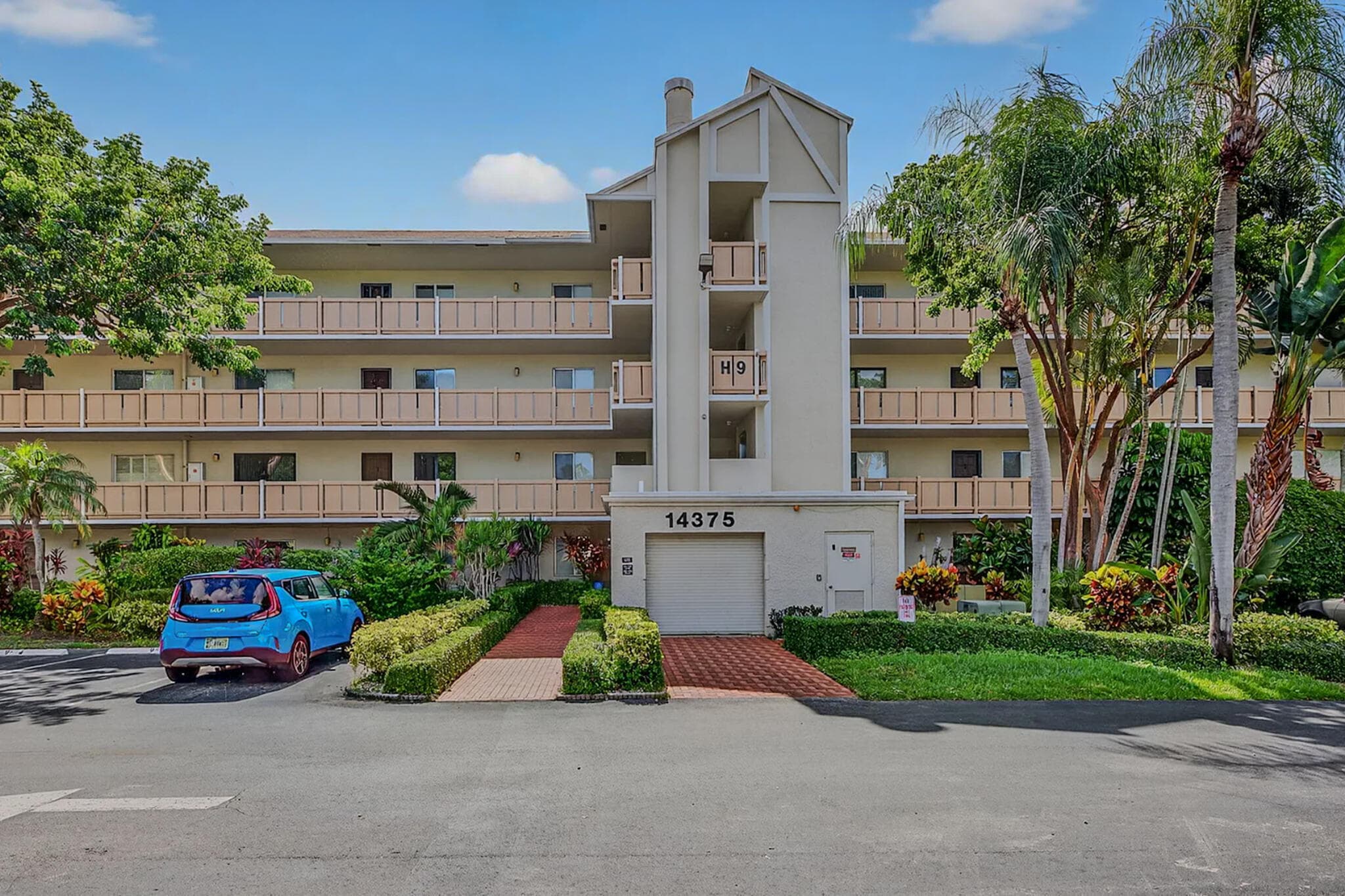 14375 Strathmore Lane 404, Delray Beach, FL 33446 — photo 4 of 37