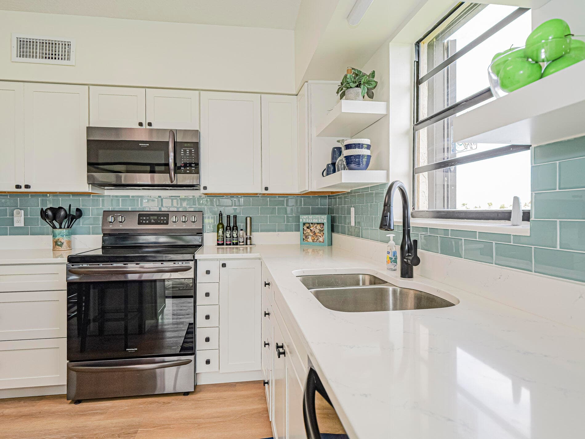 3206 S Lakeview Circle 1206, Hutchinson Island, FL 34949 — photo 17 of 69
