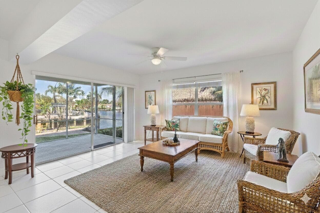 1001 SE 5 Avenue, Pompano Beach, FL 33060 — photo 7 of 32