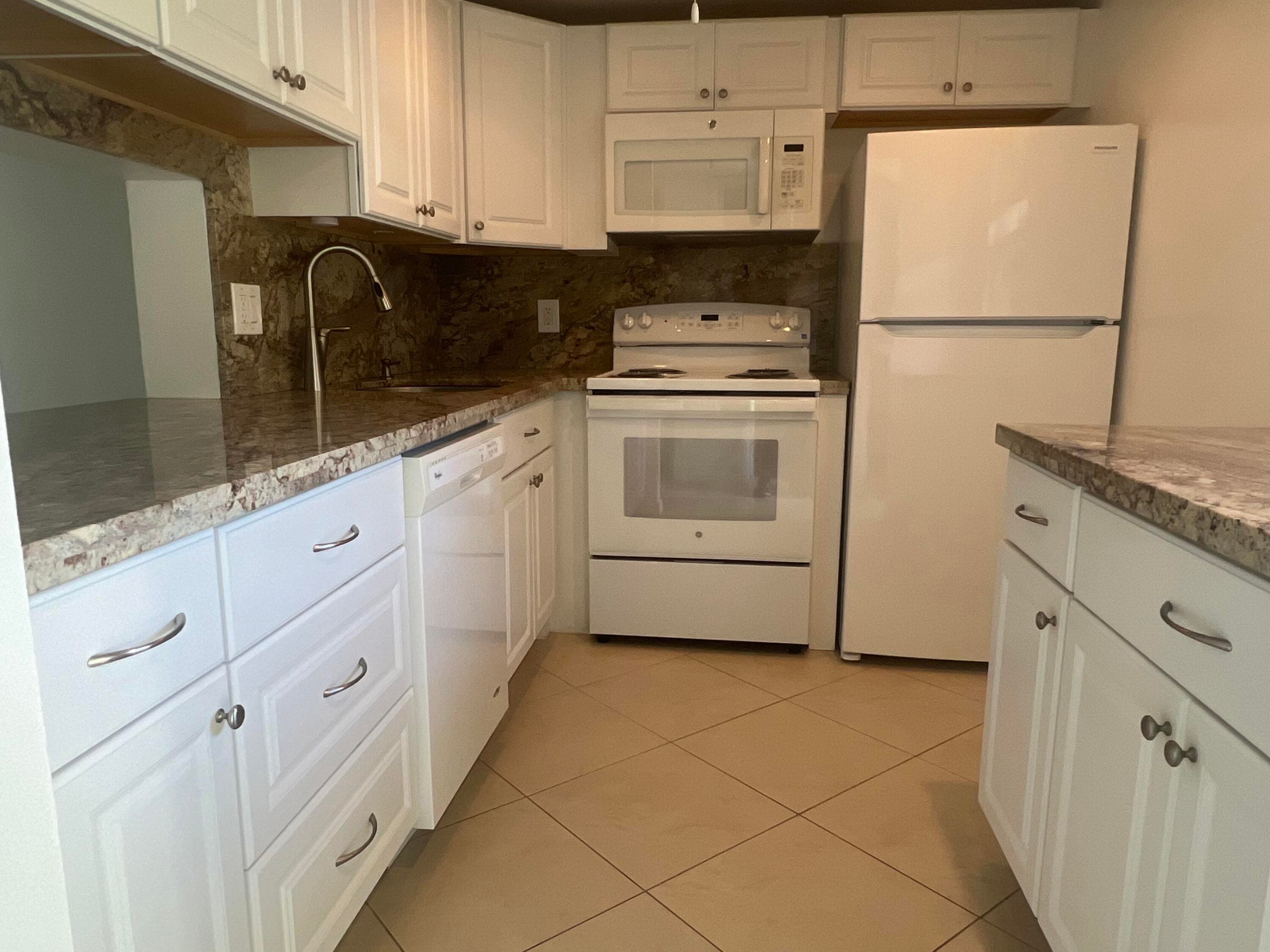 2615 NE 3rd Court 213, Boynton Beach, FL 33435 — photo 8 of 69
