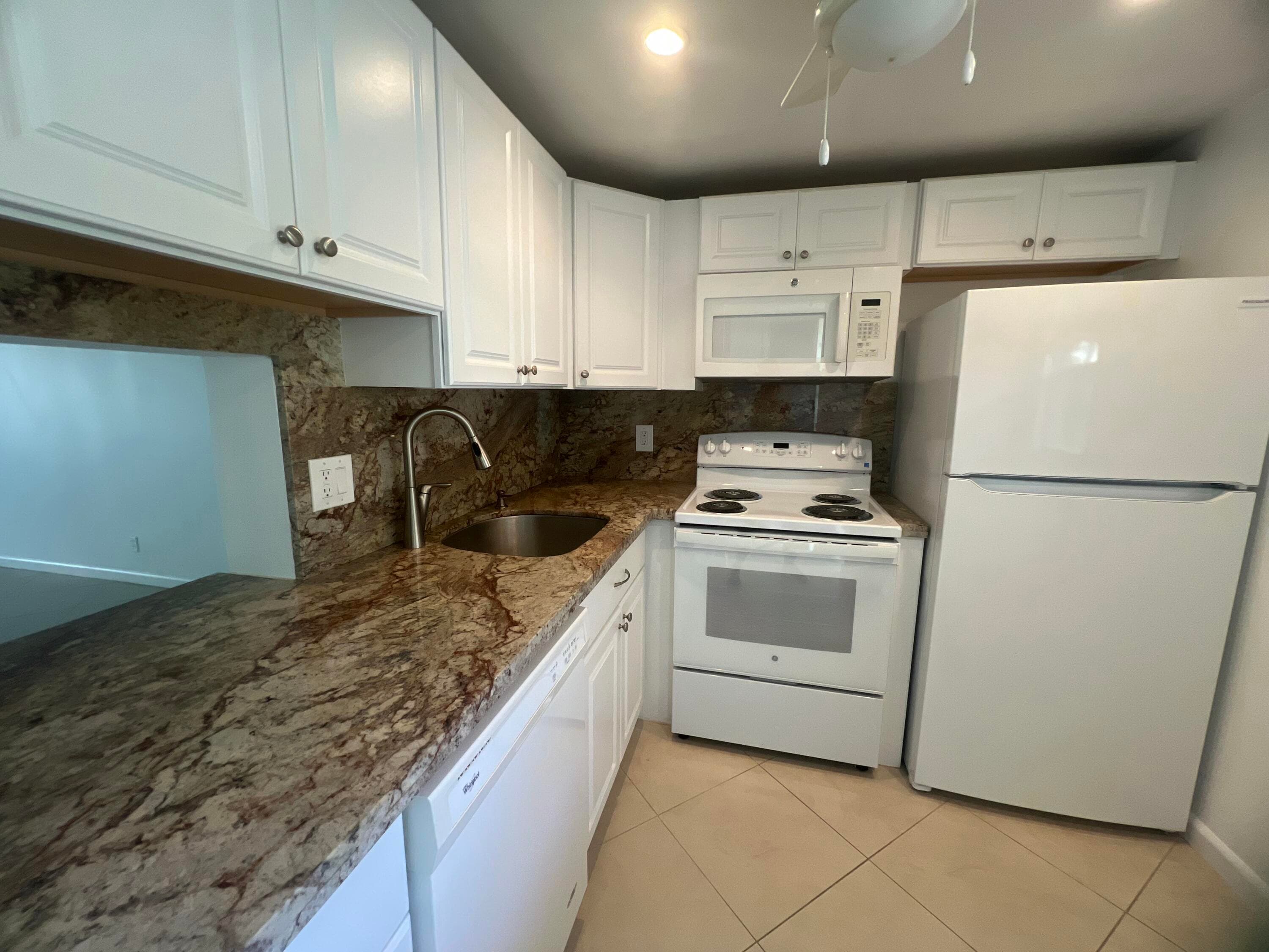 2615 NE 3rd Court 213, Boynton Beach, FL 33435 — photo 9 of 69