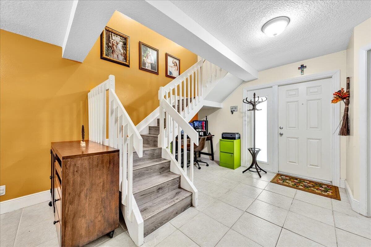 8715 Cleary Boulevard, Plantation, FL 33324 — photo 10 of 32