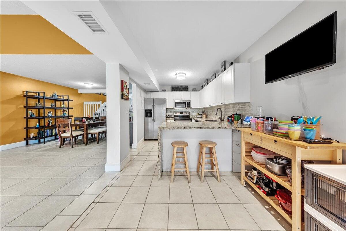 8715 Cleary Boulevard, Plantation, FL 33324 — photo 18 of 32