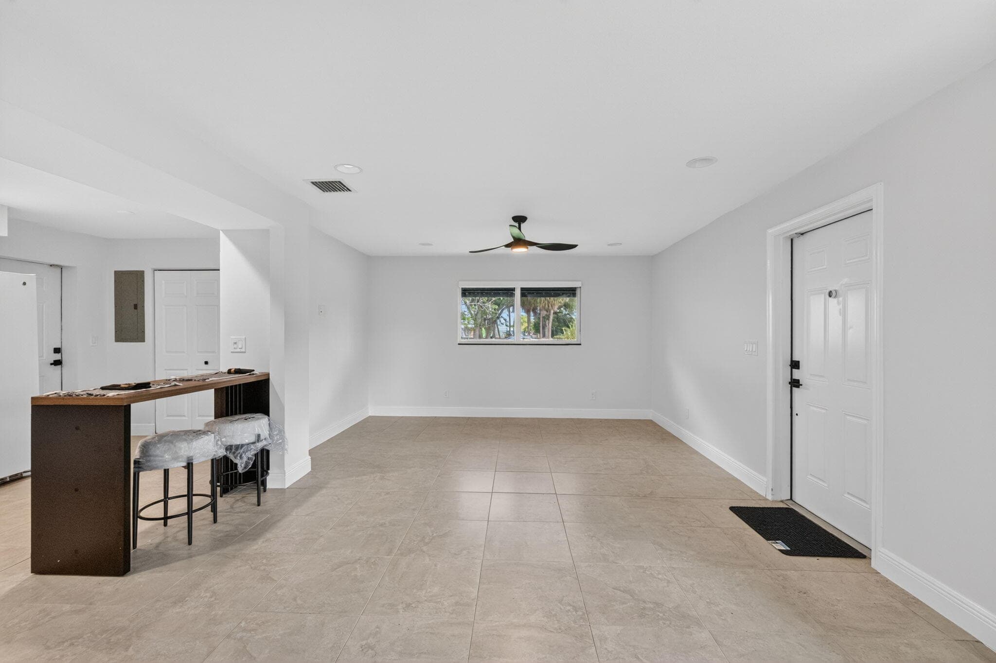 1391 SW 33rd Terrace, Fort Lauderdale, FL 33312 — photo 5 of 40