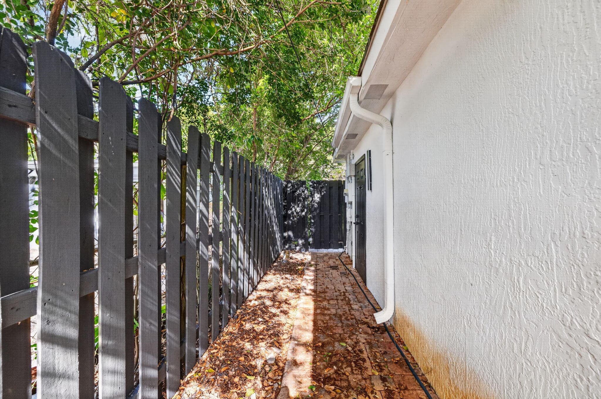 1391 SW 33rd Terrace, Fort Lauderdale, FL 33312 — photo 22 of 40
