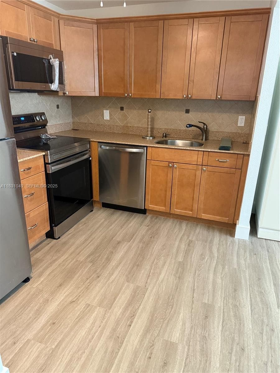 67 Monaco B, Delray Beach, FL 33446 — photo 1 of 15