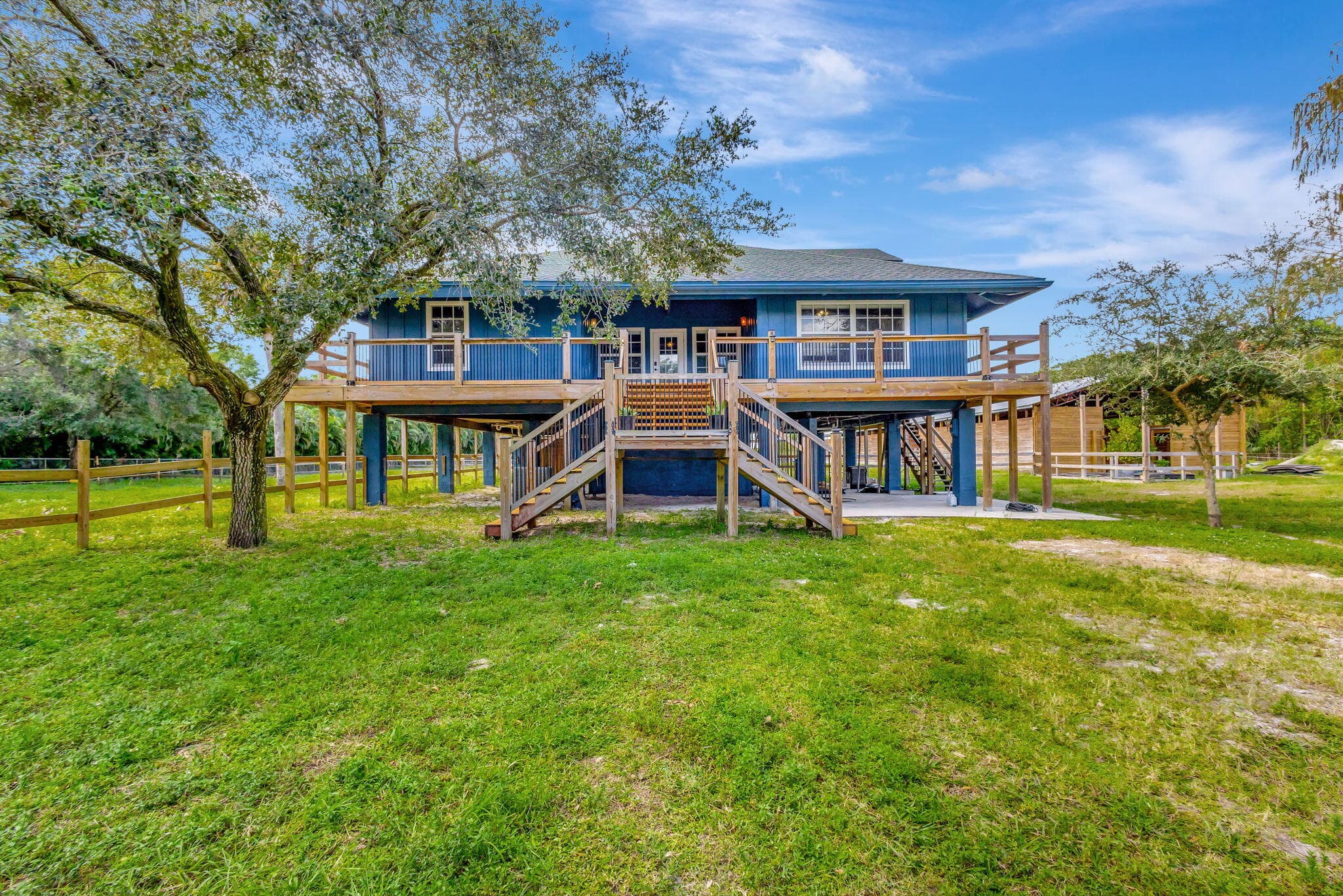 18301 Murray Lane, Loxahatchee, FL 33470 — photo 1 of 65