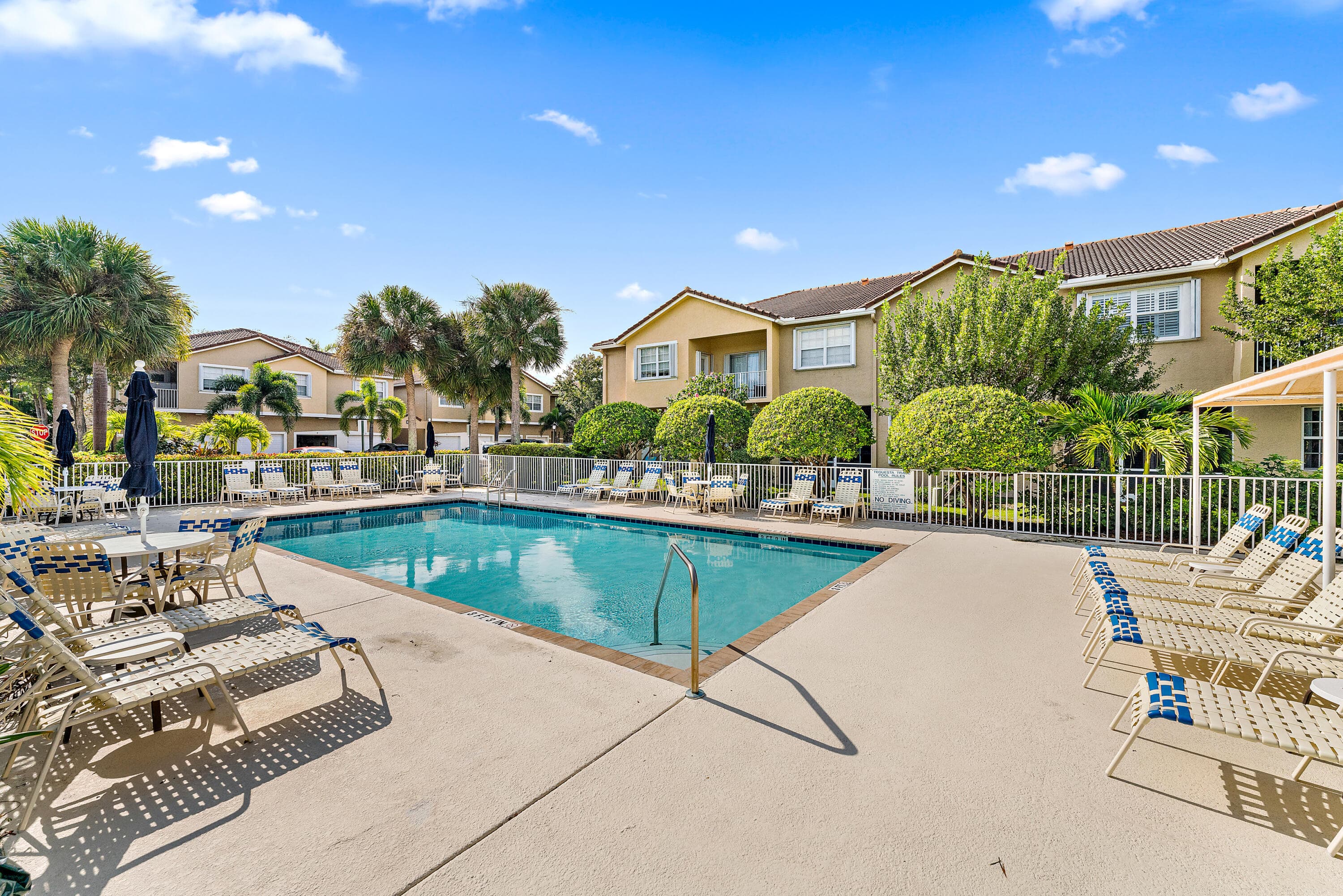 106 Lighthouse Circle G, Tequesta, FL 33469 — photo 2 of 35