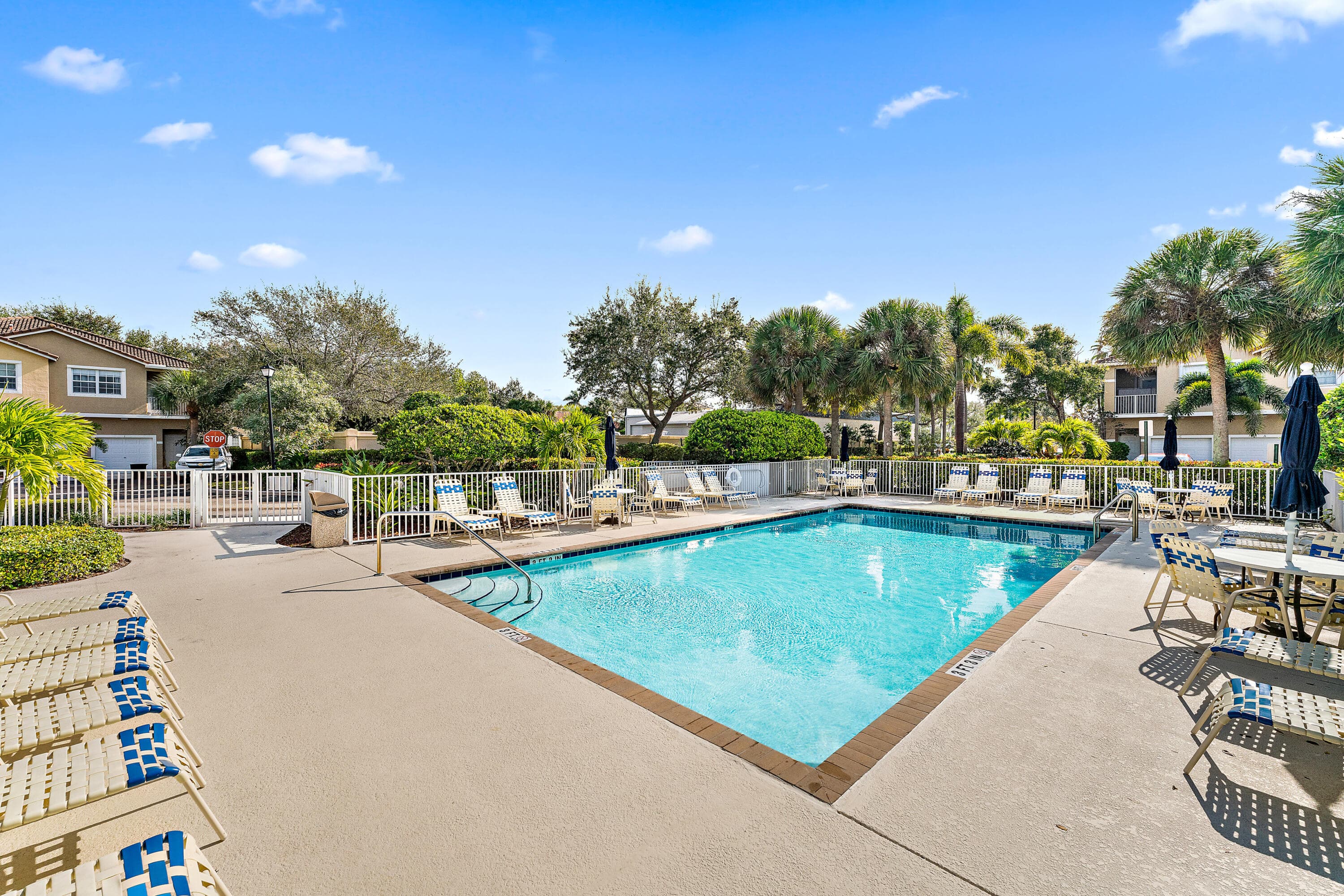 106 Lighthouse Circle G, Tequesta, FL 33469 — photo 3 of 35