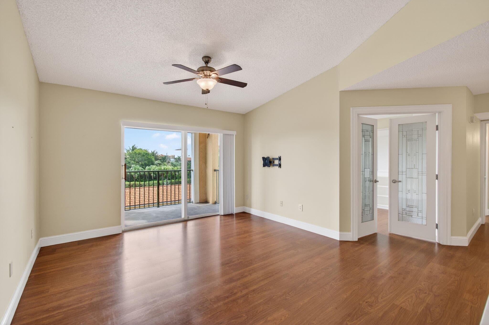 157 Yacht Club Way 303, Hypoluxo, FL 33462 — photo 6 of 56