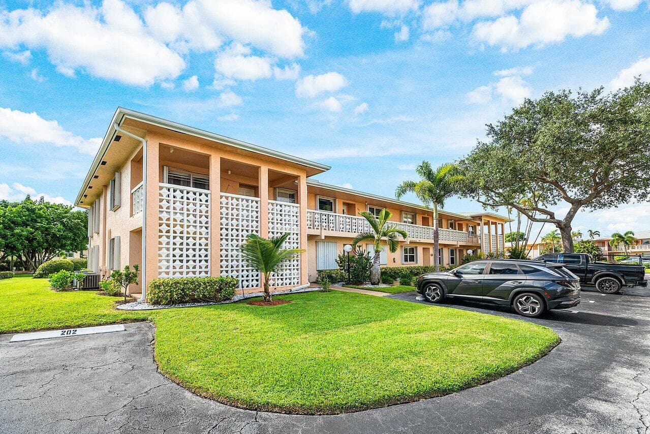 1541 NW 20th Avenue 101, Delray Beach, FL 33445 — photo 2 of 61