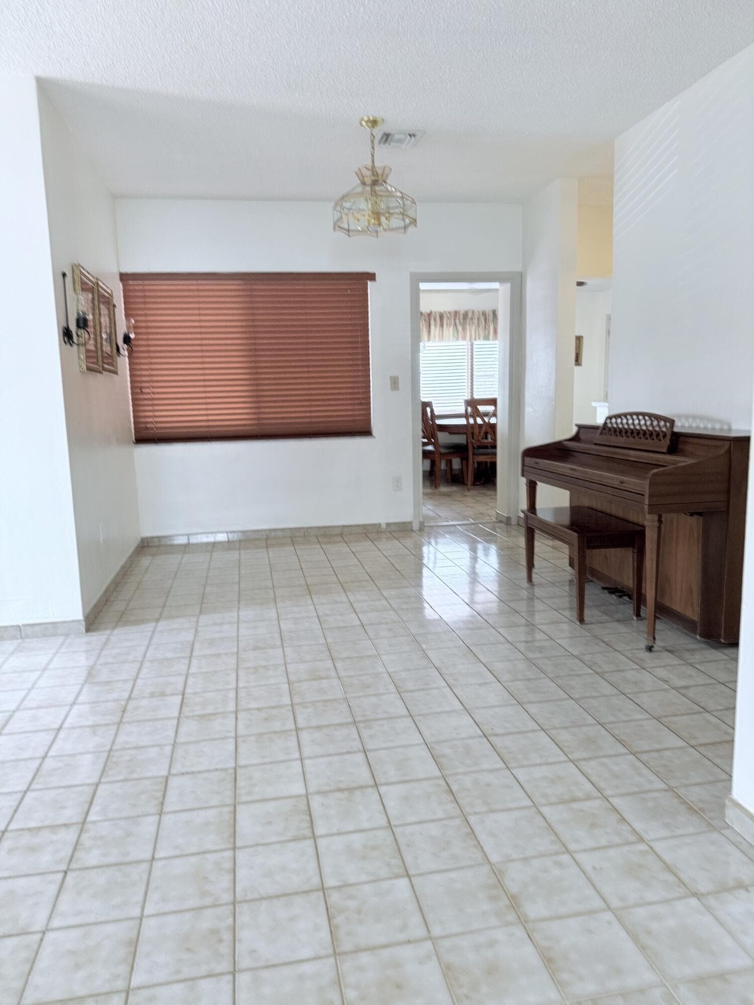 957 W 67th Street, Hialeah, FL 33012 — photo 5 of 15