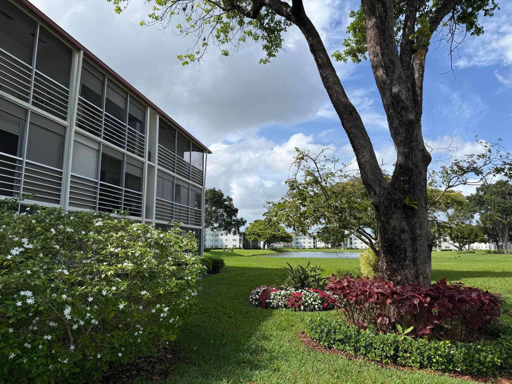 389 Fanshaw J 389, Boca Raton, FL 33434 — photo 30 of 52