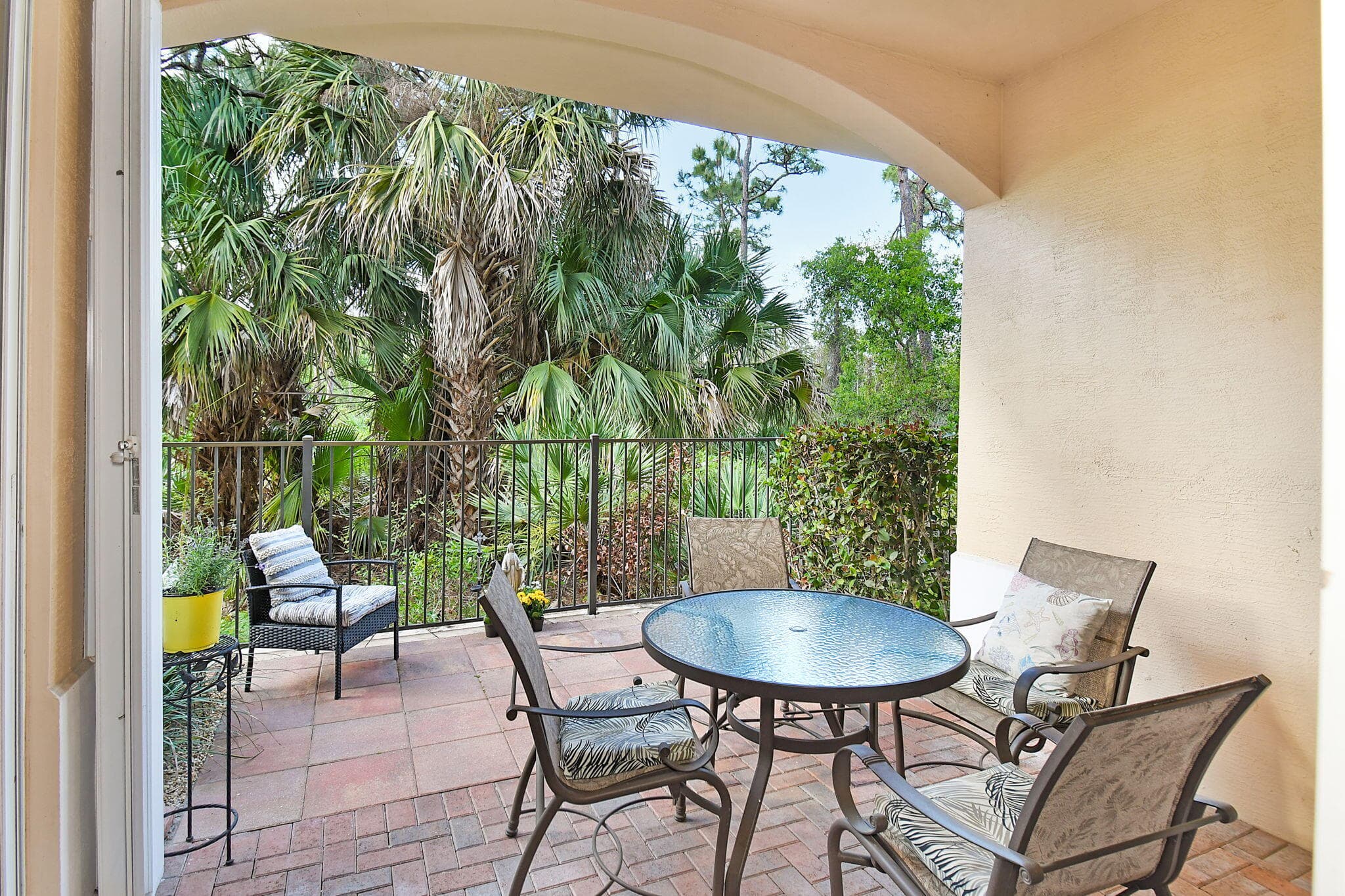 253 SW Otter Run Place, Stuart, FL 34997 — photo 2 of 40