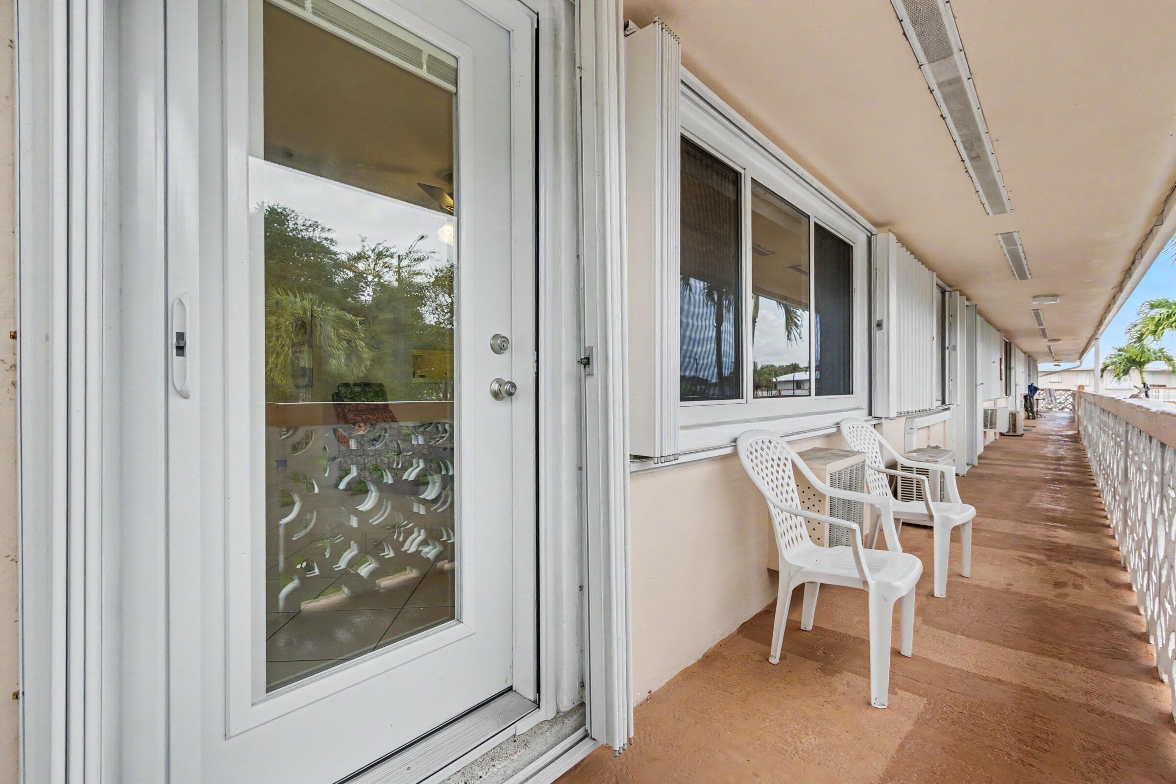 900 SW 10th Terrace S-19, Hallandale Beach, FL 33009 — photo 6 of 51