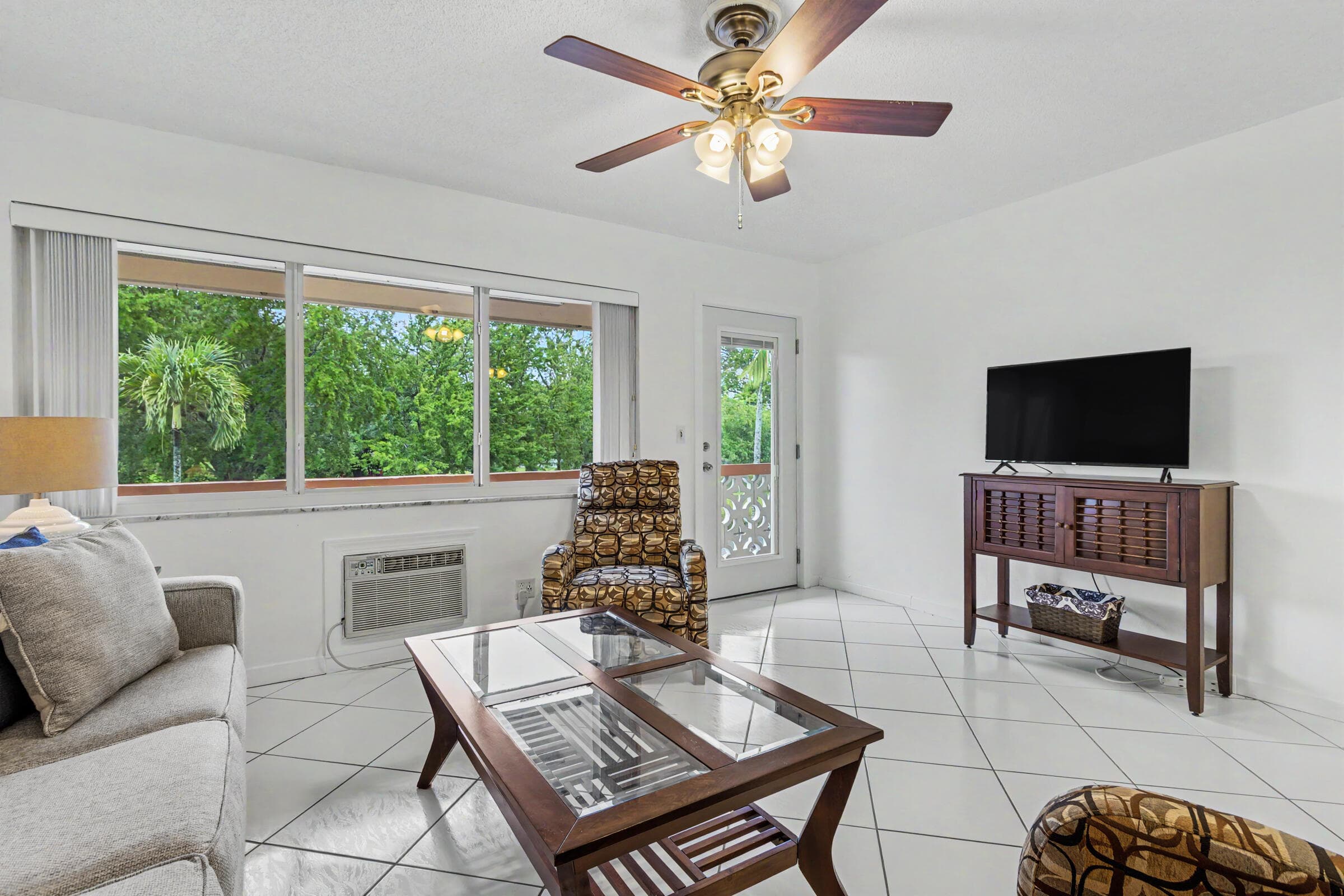 900 SW 10th Terrace S-19, Hallandale Beach, FL 33009 — photo 12 of 51